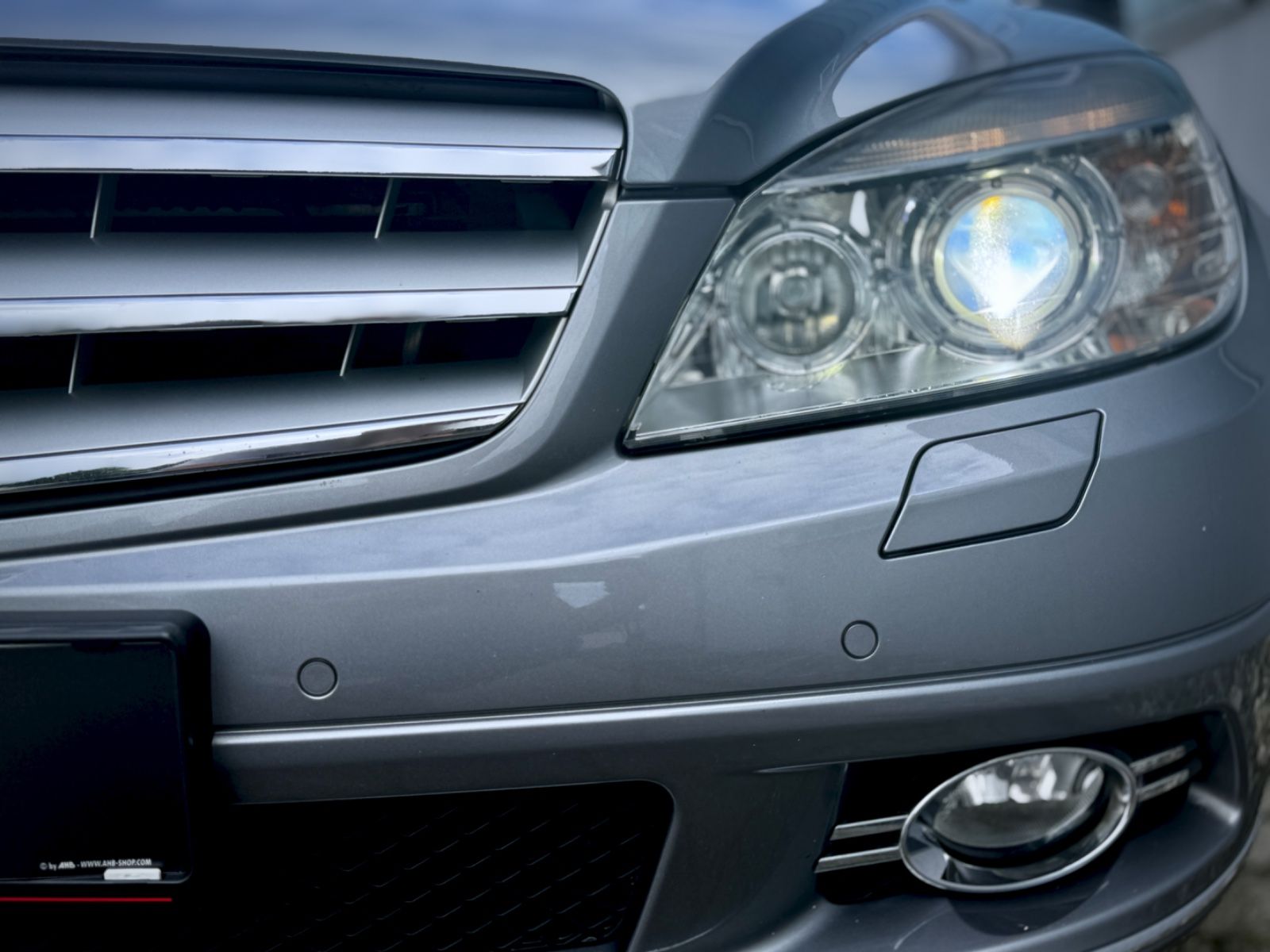 Fahrzeugabbildung Mercedes-Benz C 180 K Avantgarde *XENON|NAVI|PANORAMA*