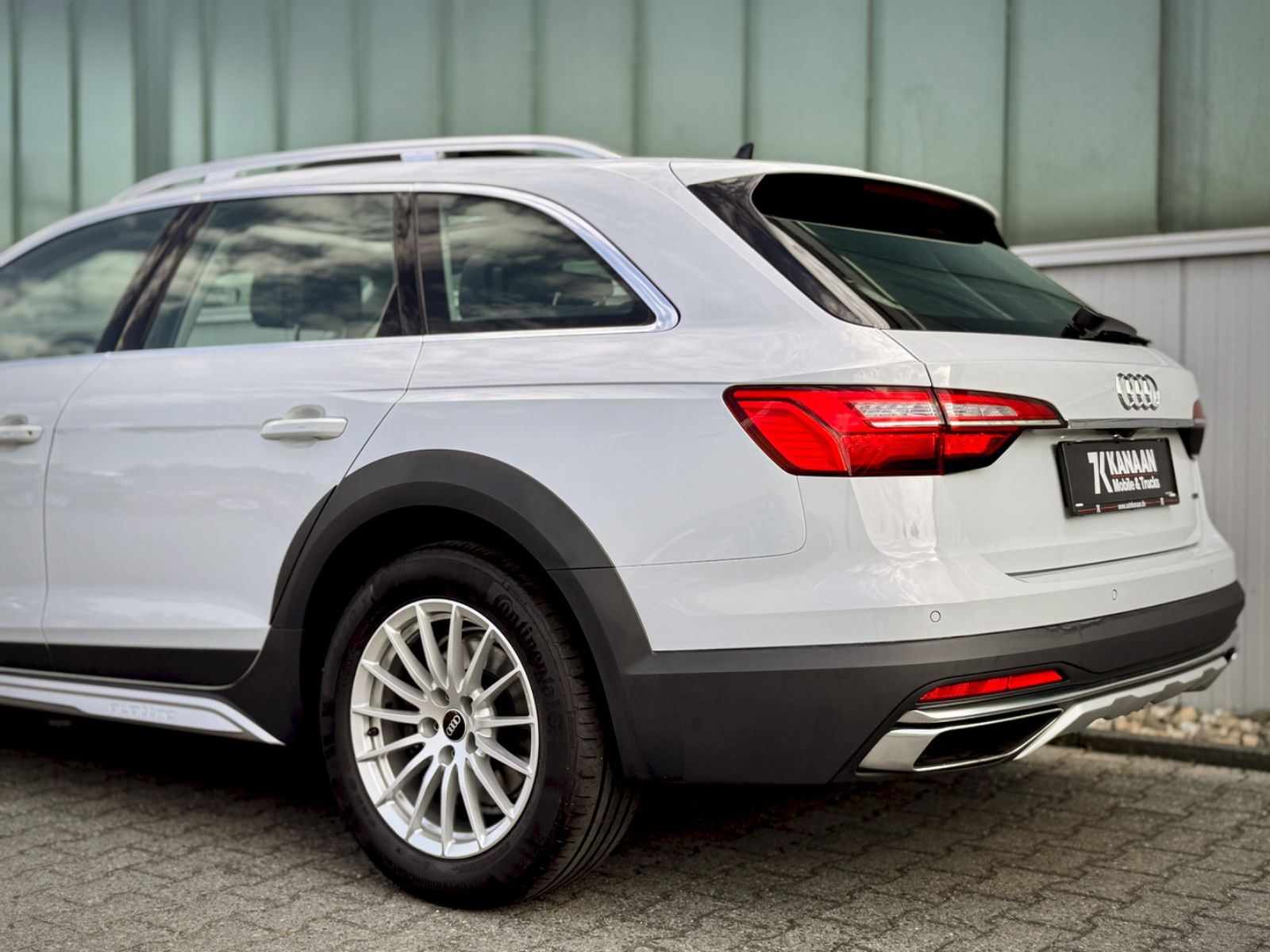 Fahrzeugabbildung Audi A4 Avant Allroad 40TDI Quattro *ASSIST|AHK|PANO*