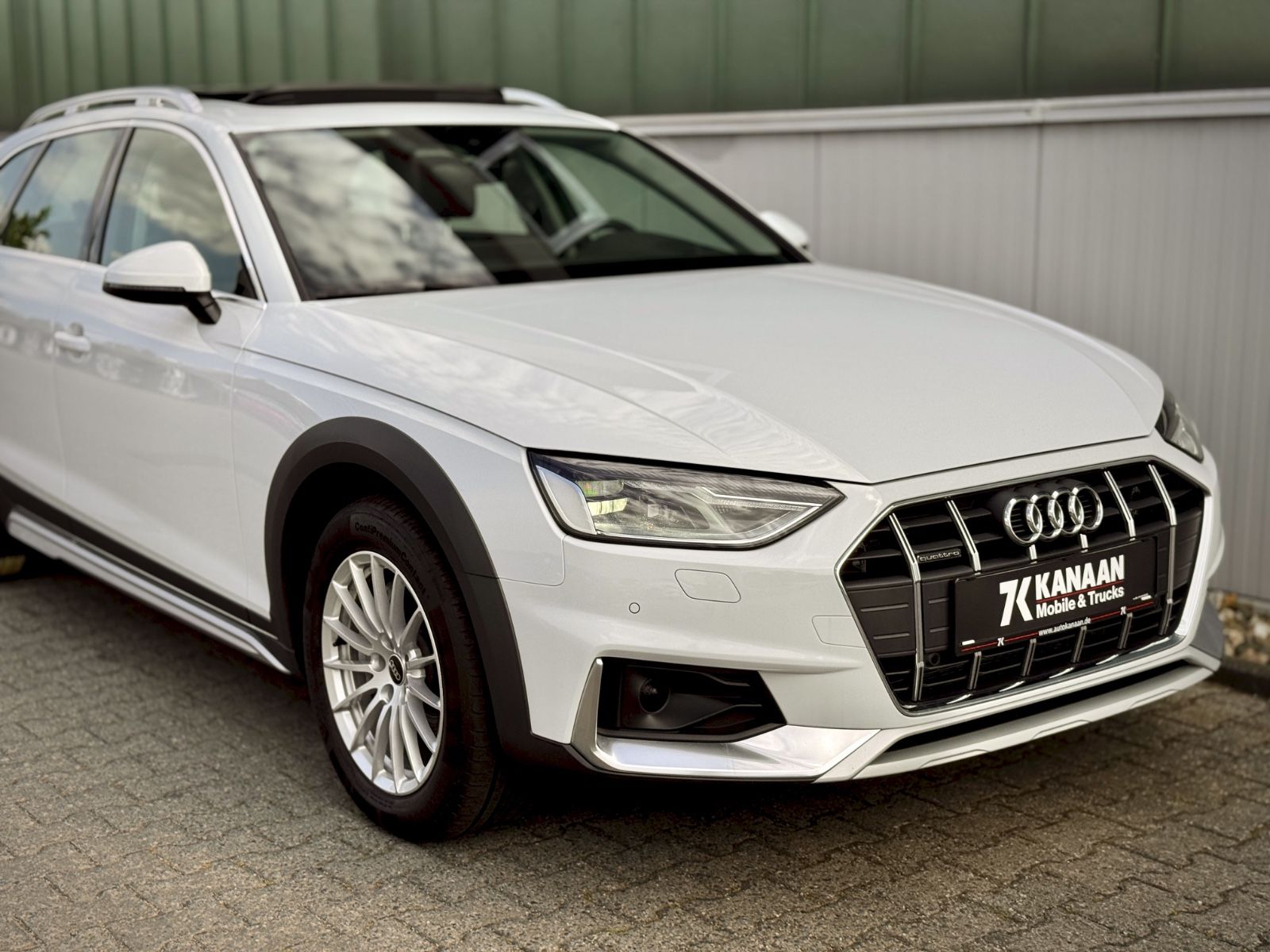 Fahrzeugabbildung Audi A4 Avant Allroad 40TDI Quattro *ASSIST|AHK|PANO*