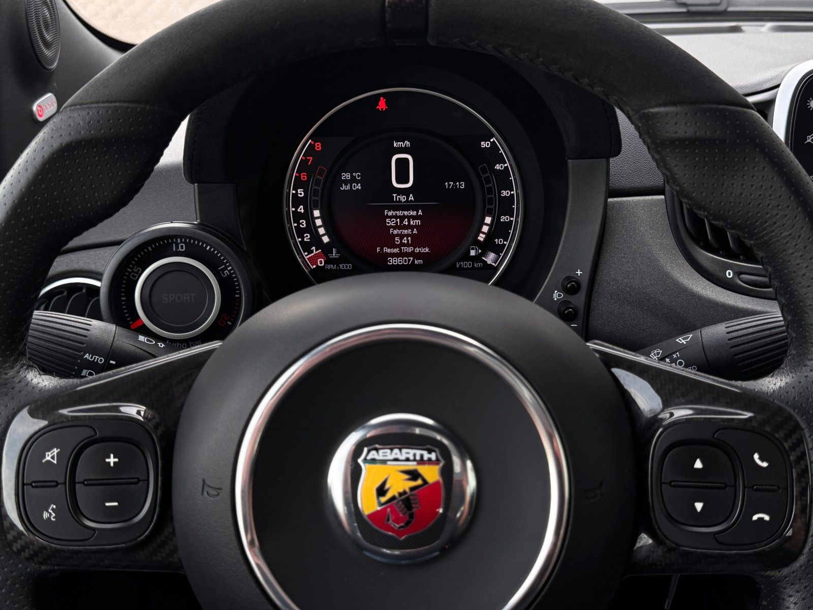 Fahrzeugabbildung Abarth 595 Cabriolet Competizione*LEDER|NAVI|PDC|STYLE*