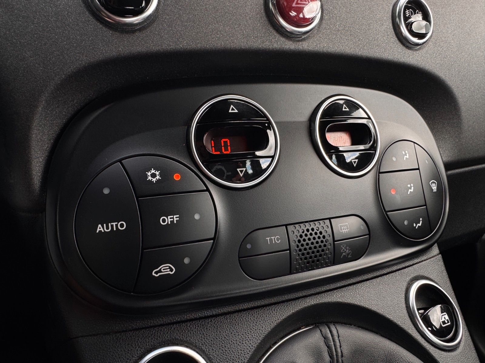Fahrzeugabbildung Fiat Abarth 595 C Competizione*LEDER|NAVI|PDC|STYLE*