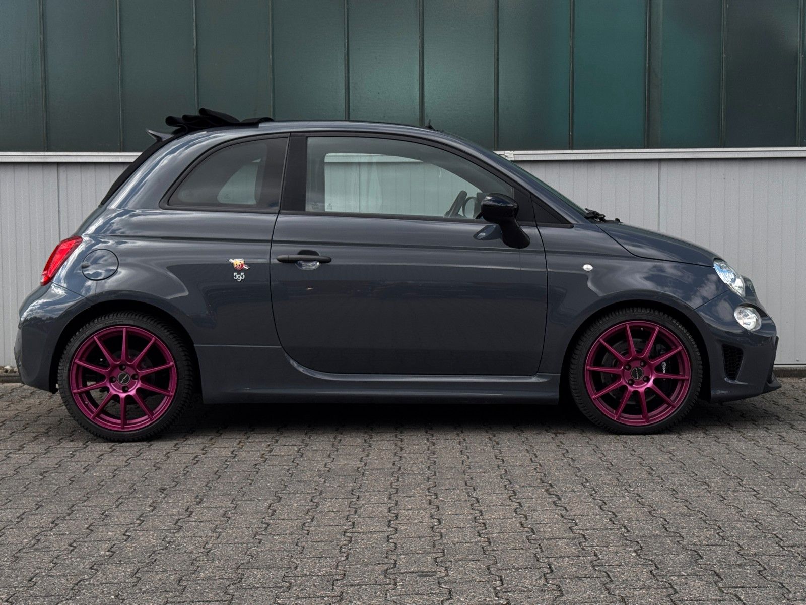 Fahrzeugabbildung Fiat Abarth 595 C Competizione*LEDER|NAVI|PDC|STYLE*
