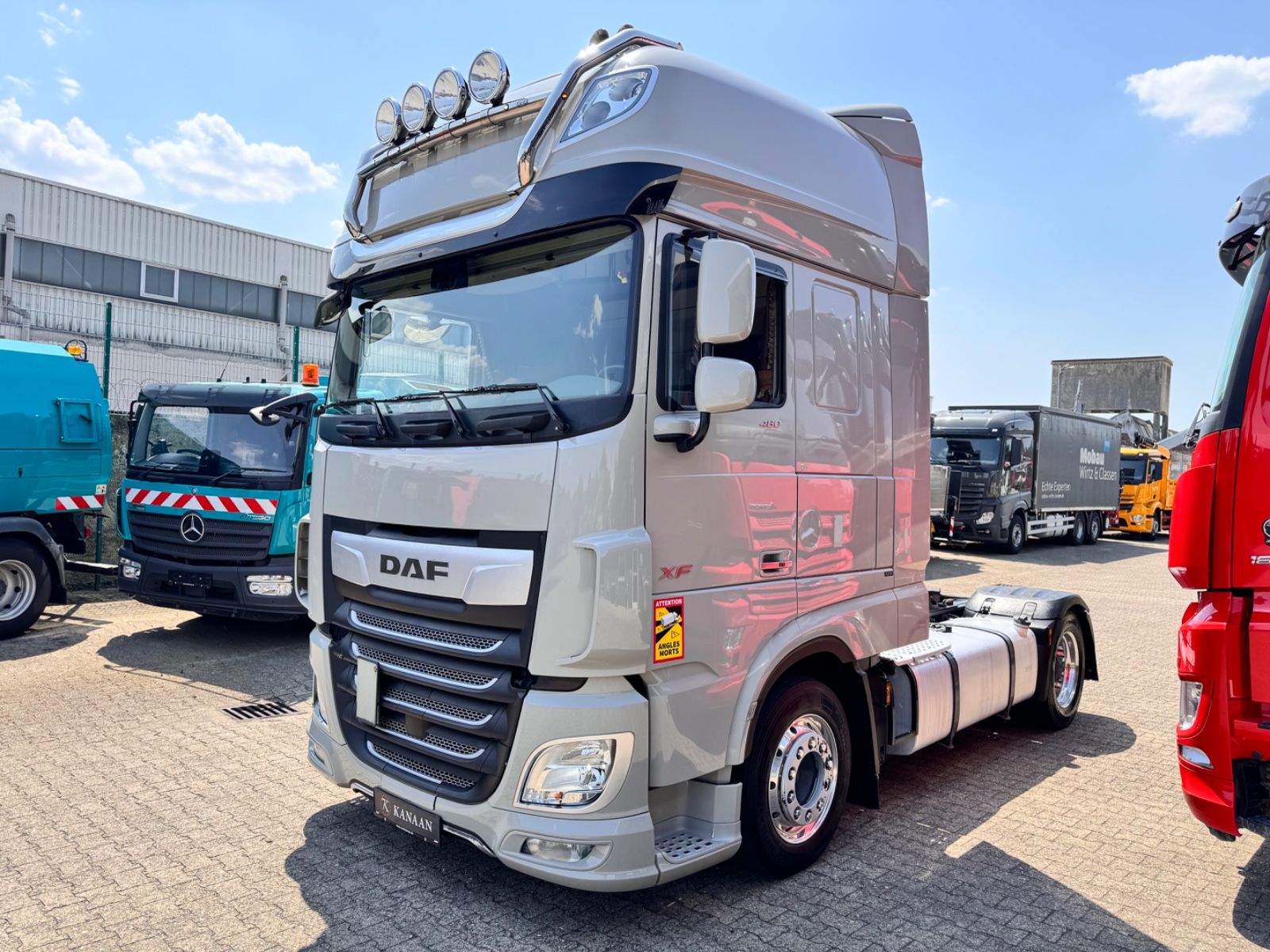 Fahrzeugabbildung DAF XF 480 FT 4x2 SSC Low Deck Standklima ZF-Intard