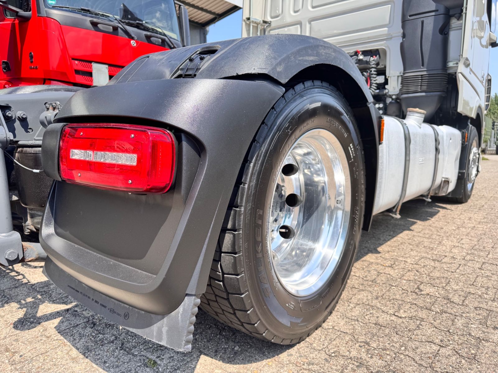 Fahrzeugabbildung DAF XF 480 FT 4x2 SSC Low Deck Standklima ZF-Intard