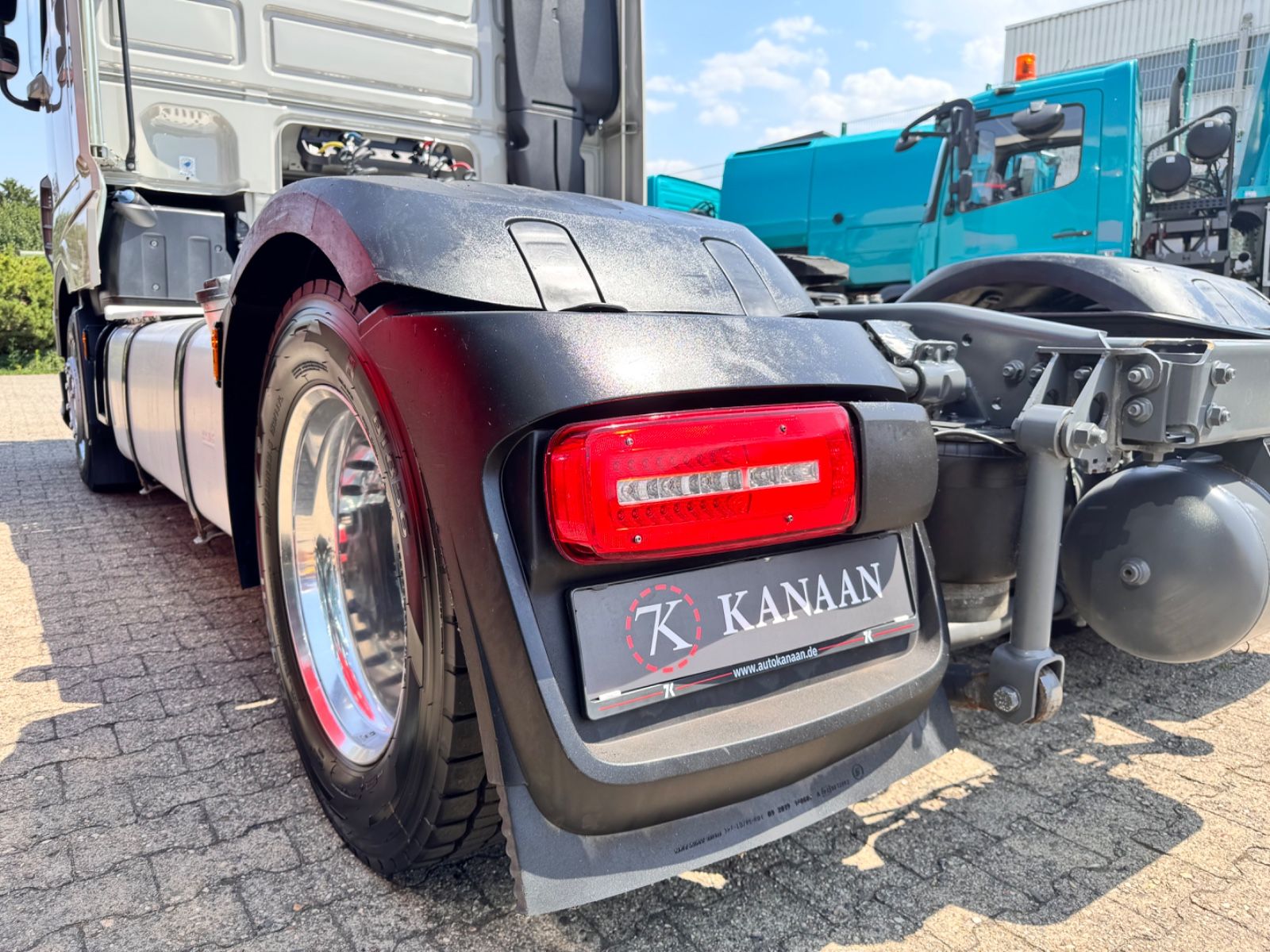 Fahrzeugabbildung DAF XF 480 FT 4x2 SSC Low Deck Standklima ZF-Intard