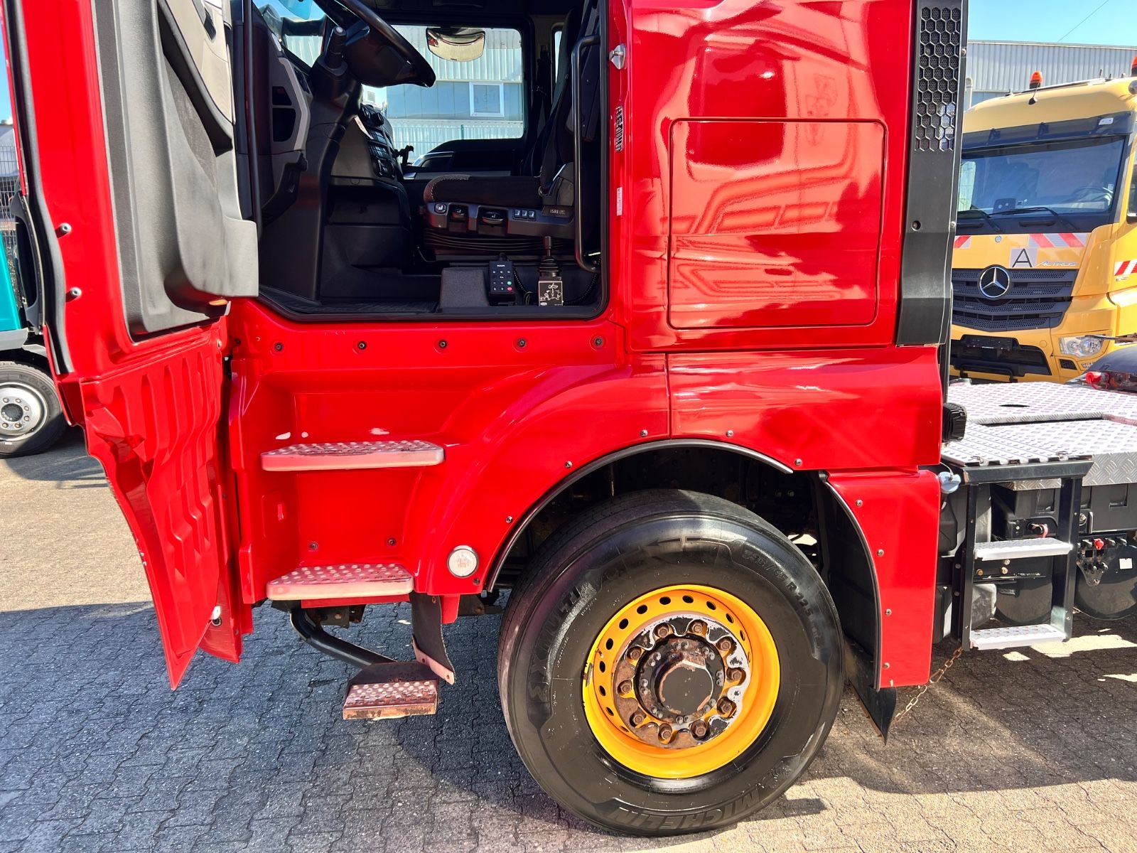 Fahrzeugabbildung MAN TGX 18.510 XLX 4x4H BLS -Pritarder TOP TÜV NEU