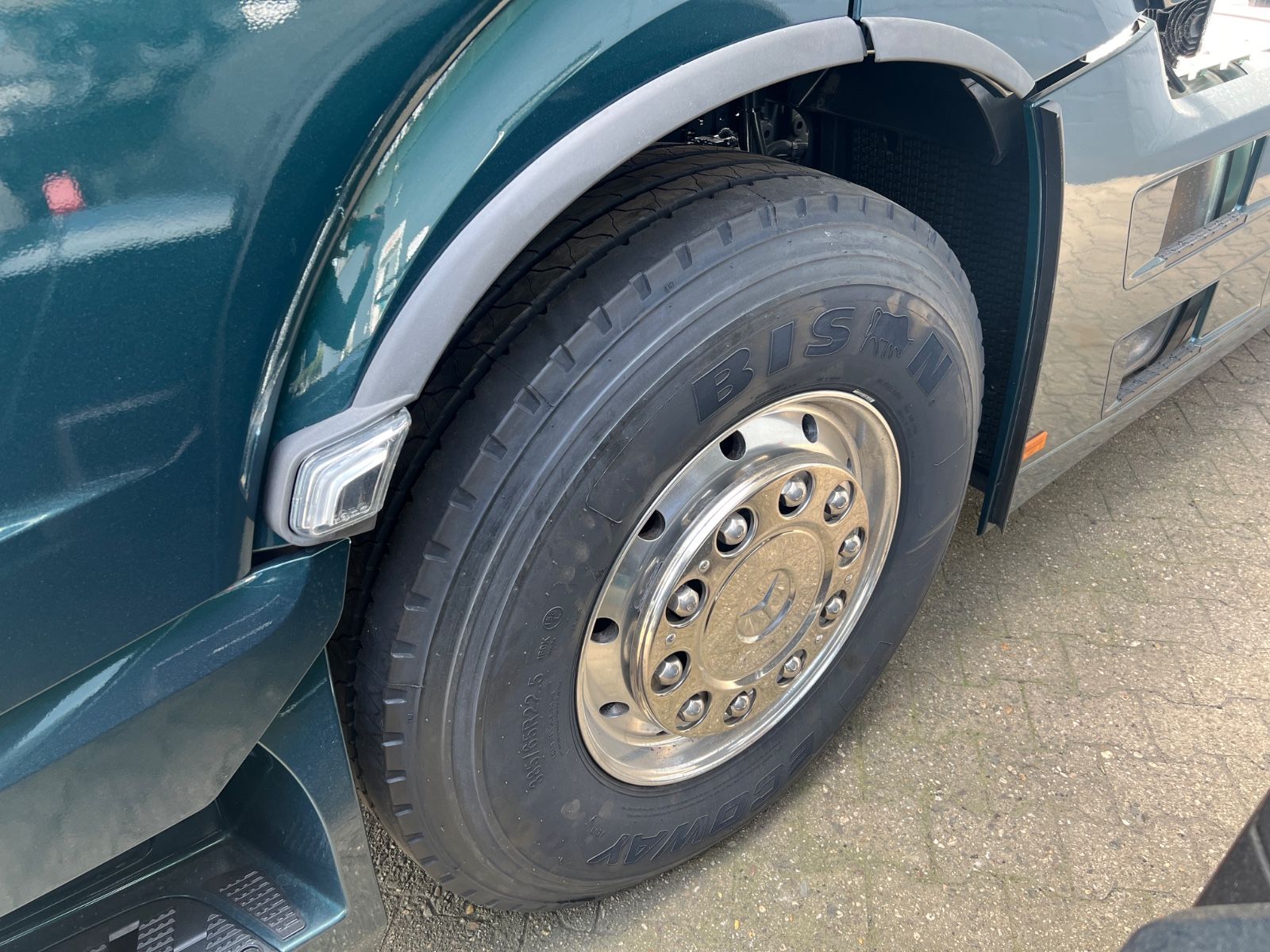 Fahrzeugabbildung Mercedes-Benz 1858 LS Actros 5 GigaSpace leder Xenon 1860 1863