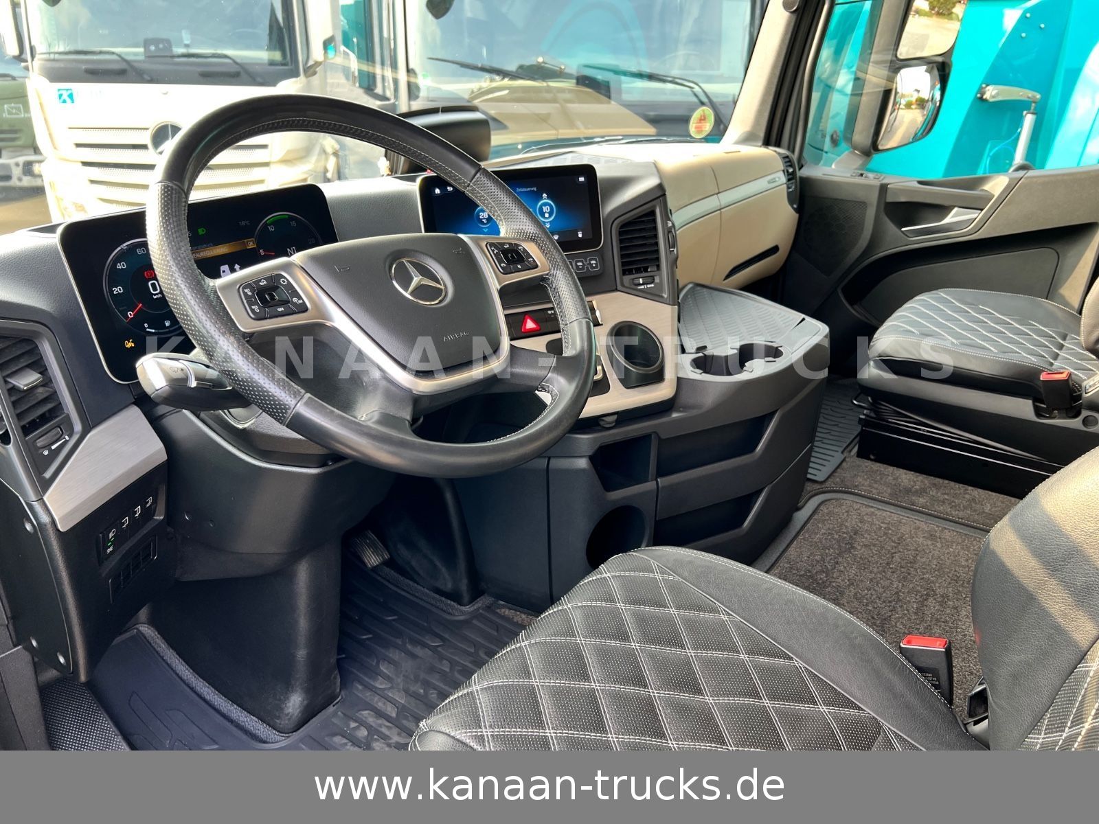 Fahrzeugabbildung Mercedes-Benz 1858 LS Actros 5 GigaSpace leder Xenon 1860 1863