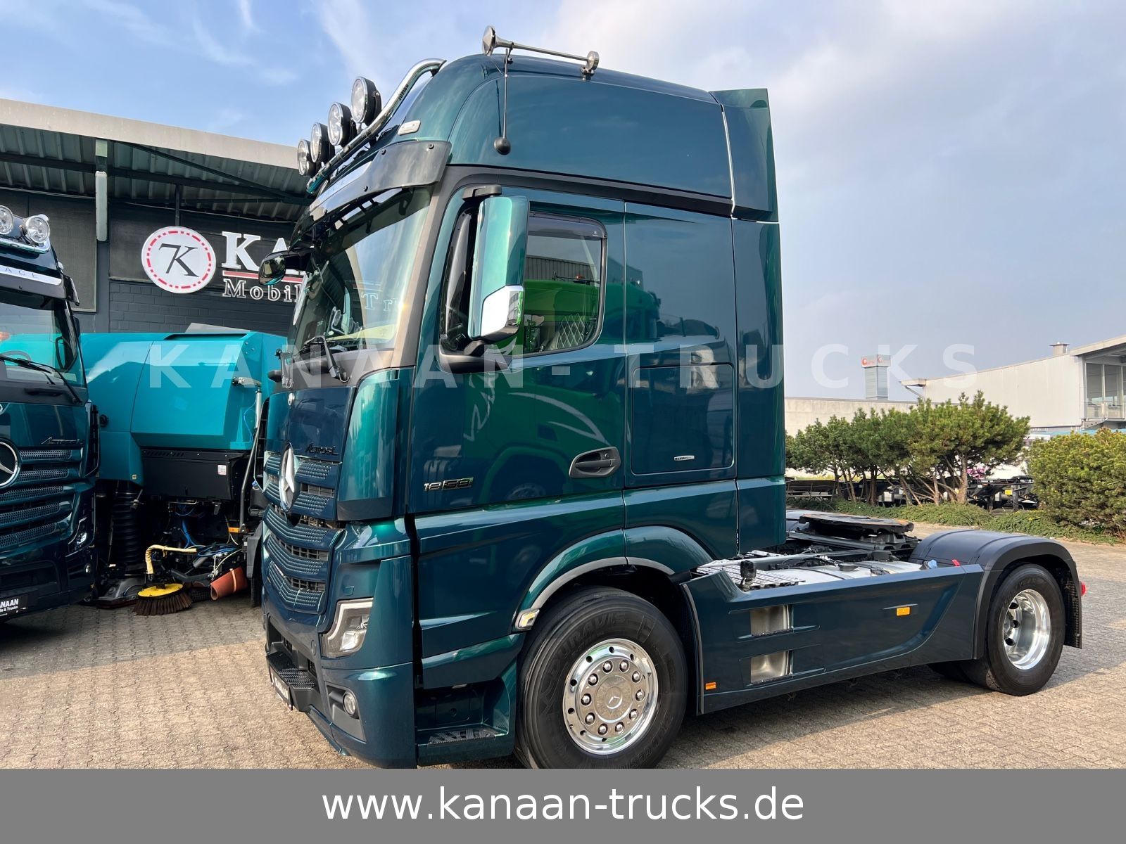Fahrzeugabbildung Mercedes-Benz 1858 LS Actros 5 GigaSpace leder Xenon 1860 1863