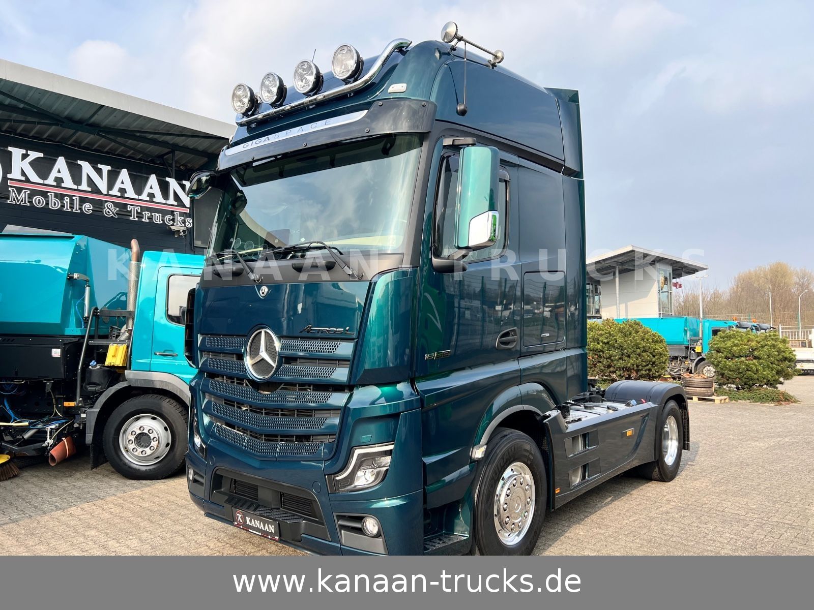 Fahrzeugabbildung Mercedes-Benz 1858 LS Actros 5 GigaSpace leder Xenon 1860 1863