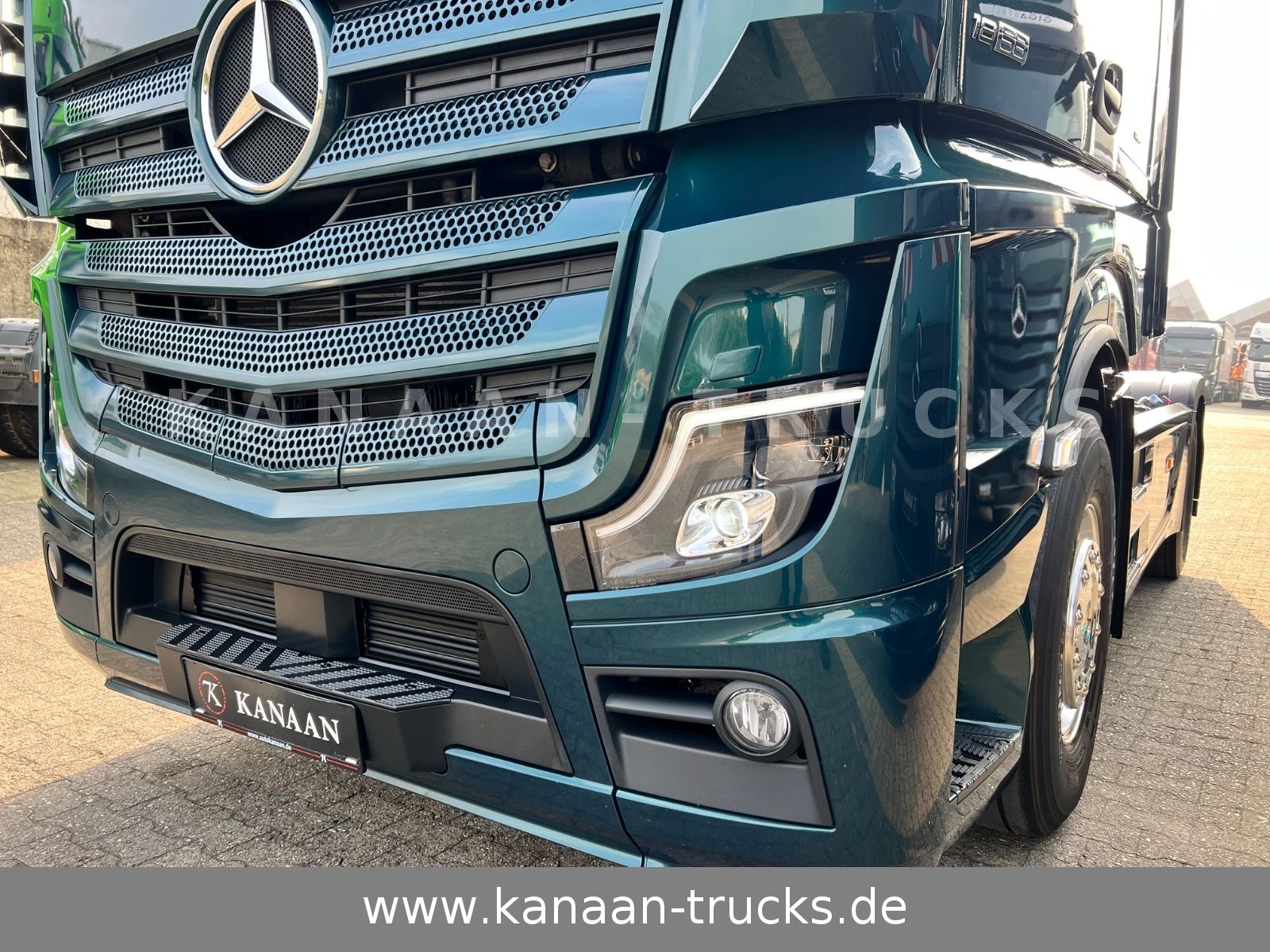 Fahrzeugabbildung Mercedes-Benz 1858 LS Actros 5 GigaSpace leder Xenon 1860 1863
