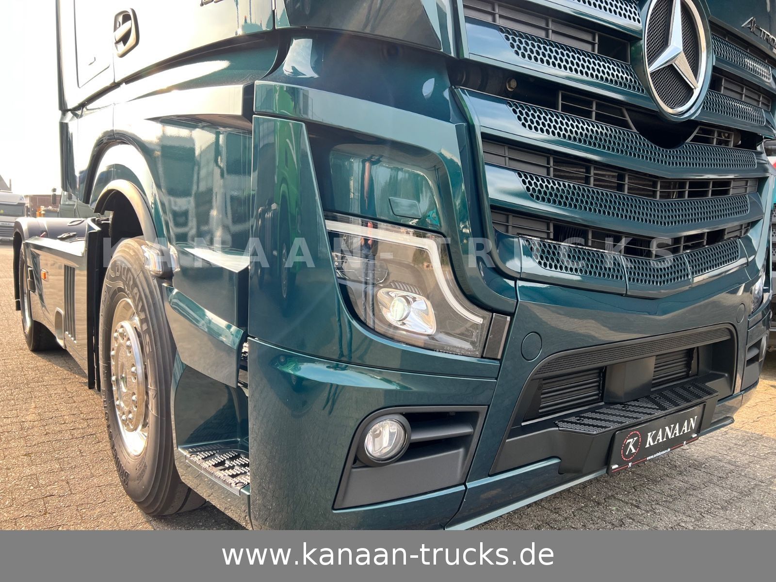 Fahrzeugabbildung Mercedes-Benz 1858 LS Actros 5 GigaSpace leder Xenon 1860 1863
