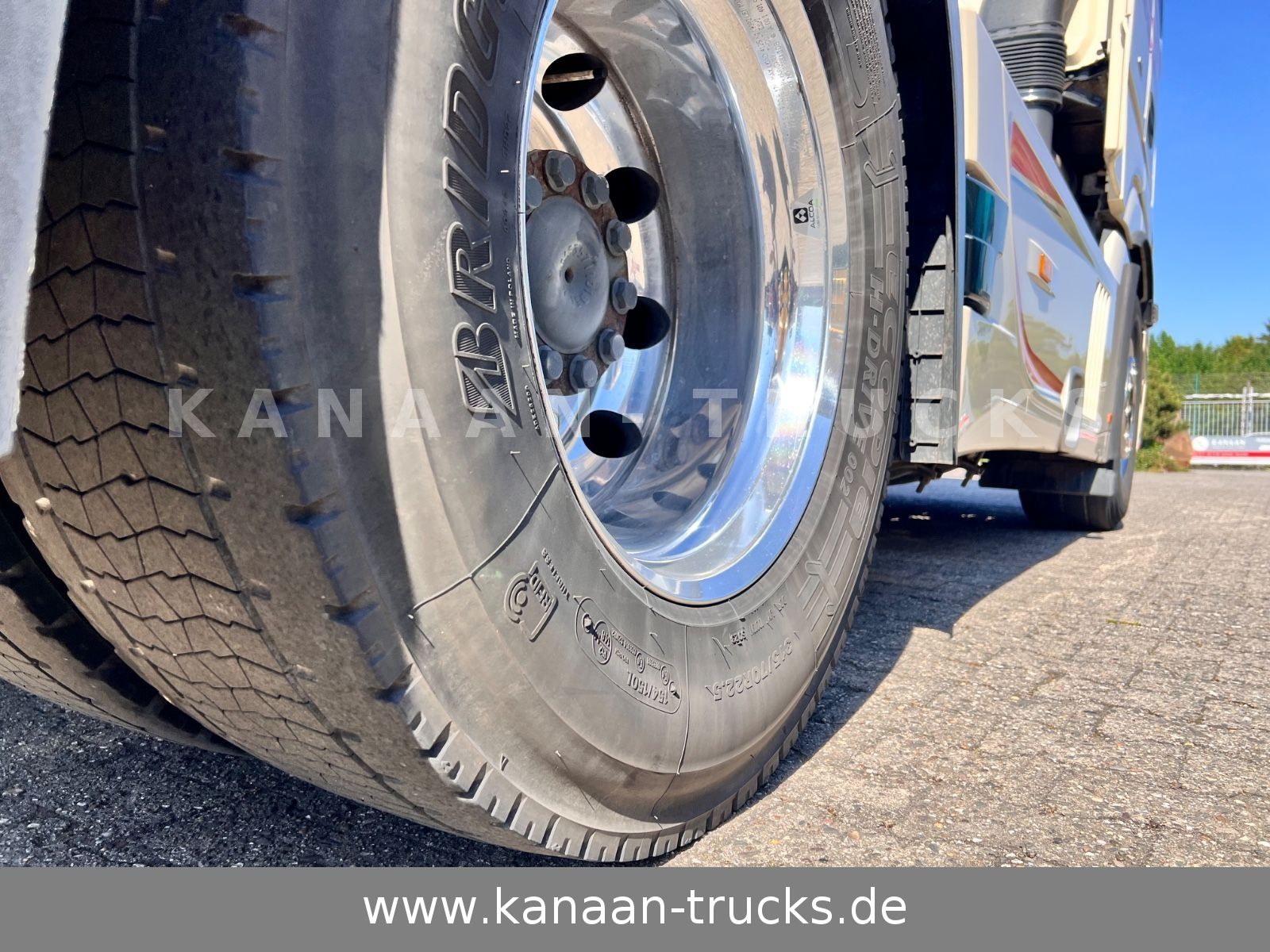 Fahrzeugabbildung Mercedes-Benz 1848 LS Actros 5  GigaSpace