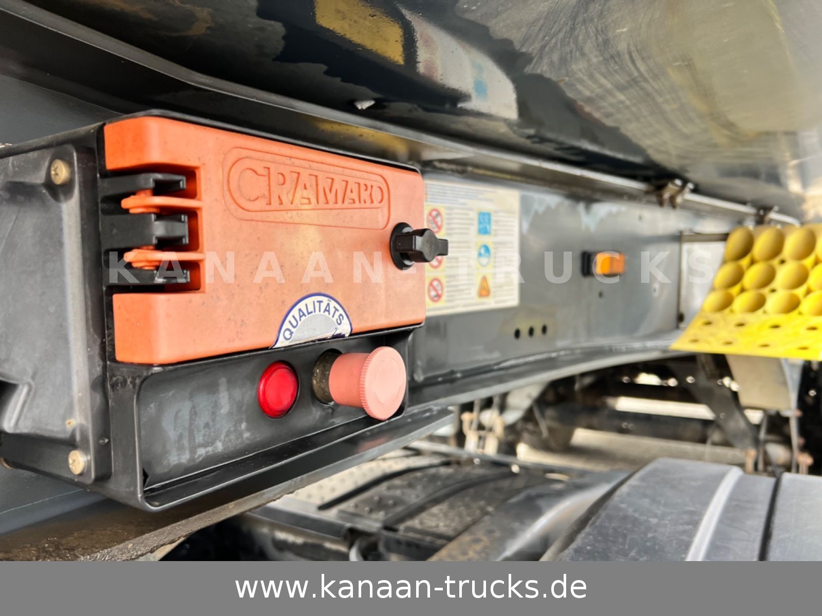 Fahrzeugabbildung Schmitz Cargobull SKI 24 SL7,2  Cramaro Verdeck Leerg. 6.380Kg TOP