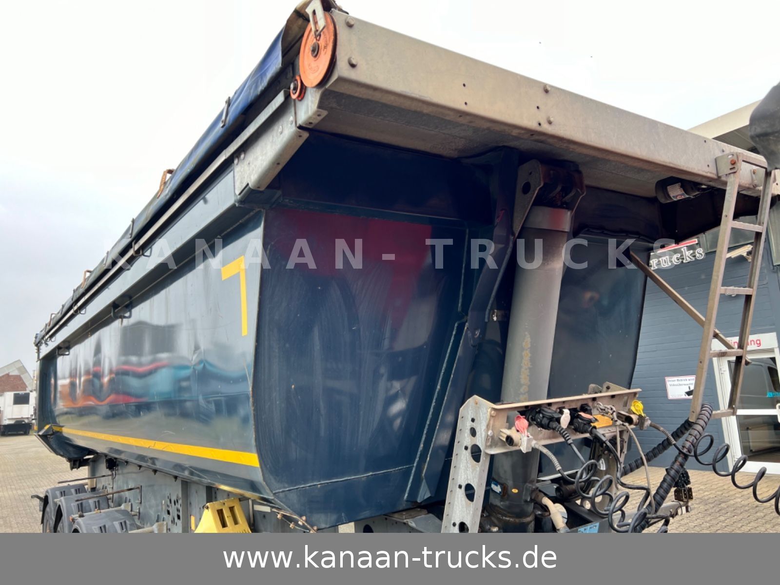 Fahrzeugabbildung Schmitz Cargobull SKI 24 SL7,2  Cramaro Verdeck Leerg. 6.380Kg TOP