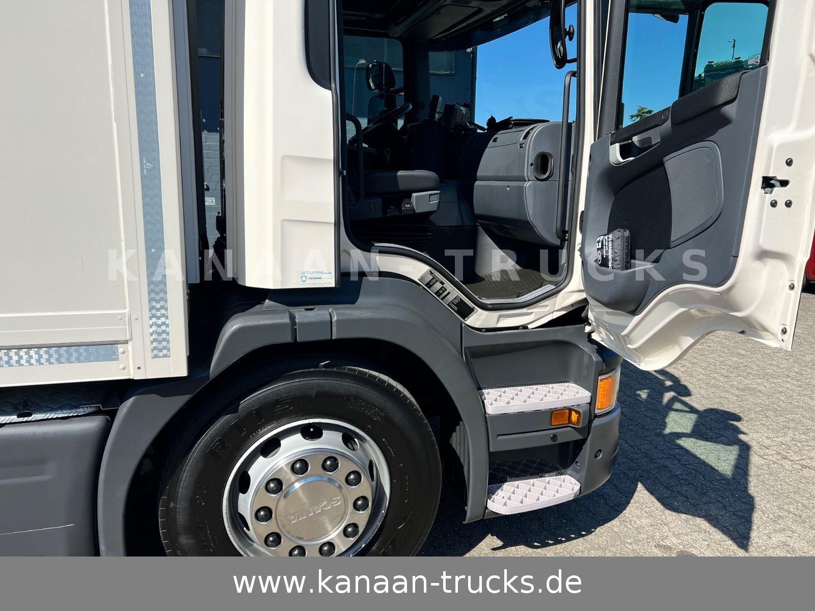 Fahrzeugabbildung Scania P250 Kühlkoffer Carrier Supra1150 Silent  LBW E6