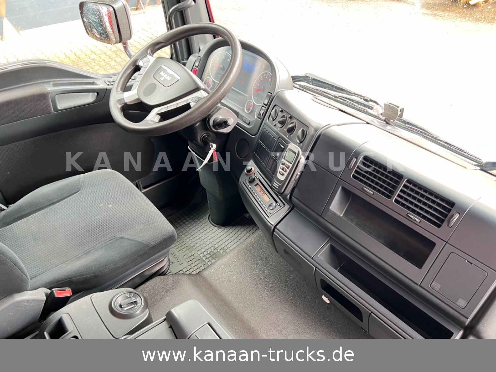 Fahrzeugabbildung MAN TGM 15.250  Spezial Aufbau Langmaterial 7,5m