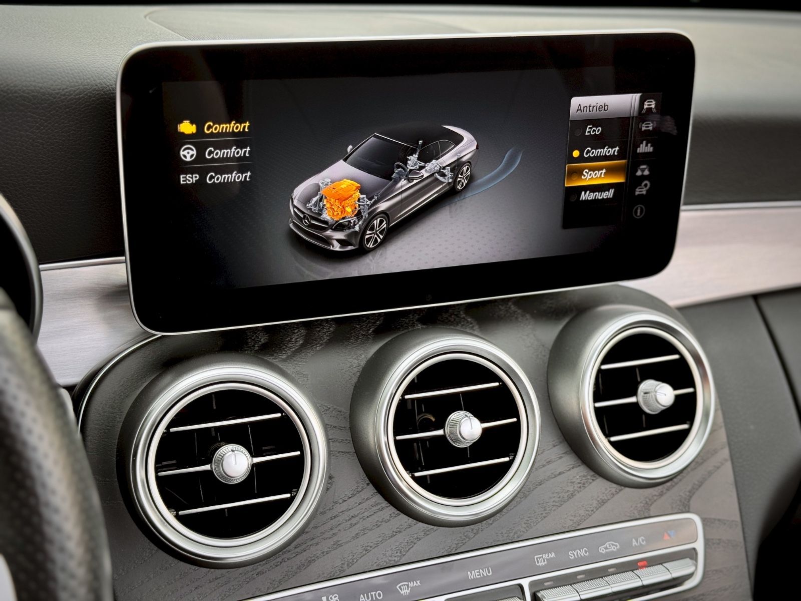 Fahrzeugabbildung Mercedes-Benz C 180 Cabriolet AMG-Line*AIRSCARF|NAV|BURMESTER*
