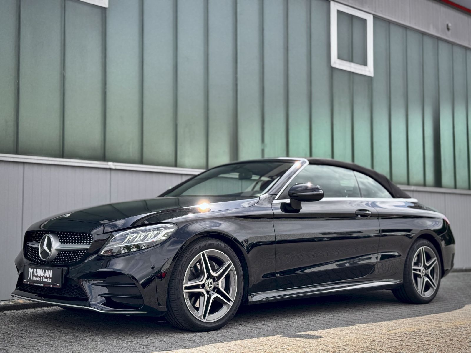 Fahrzeugabbildung Mercedes-Benz C 180 Cabriolet AMG-Line*AIRSCARF|NAV|BURMESTER*