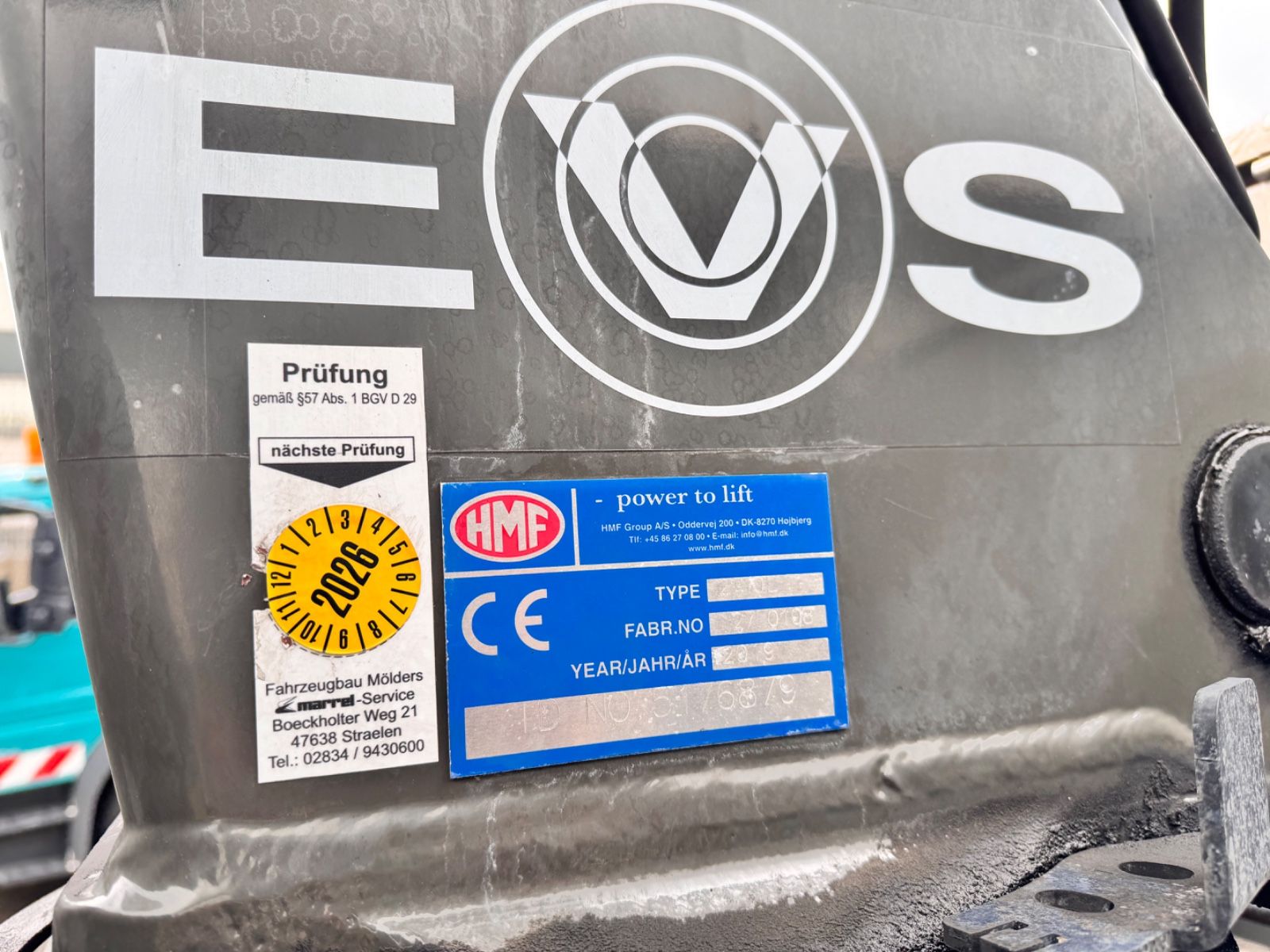 Fahrzeugabbildung MAN 26.460 TGX Baustoffkran HMF 2110-L3
