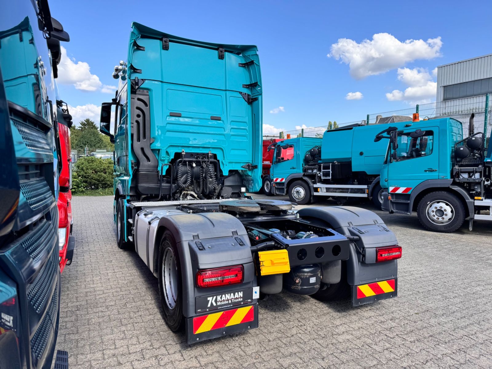 Fahrzeugabbildung MAN 18.510 TGX 4x2 BL  GX 2x Tanks TOP Ausstattung