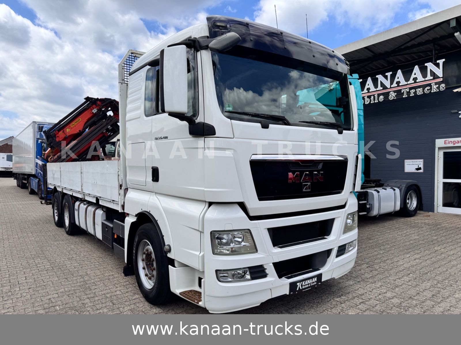 Fahrzeugabbildung MAN 26.480 TGX 6x2 Palfinger 23002 Fly-Jib  ca 21 m