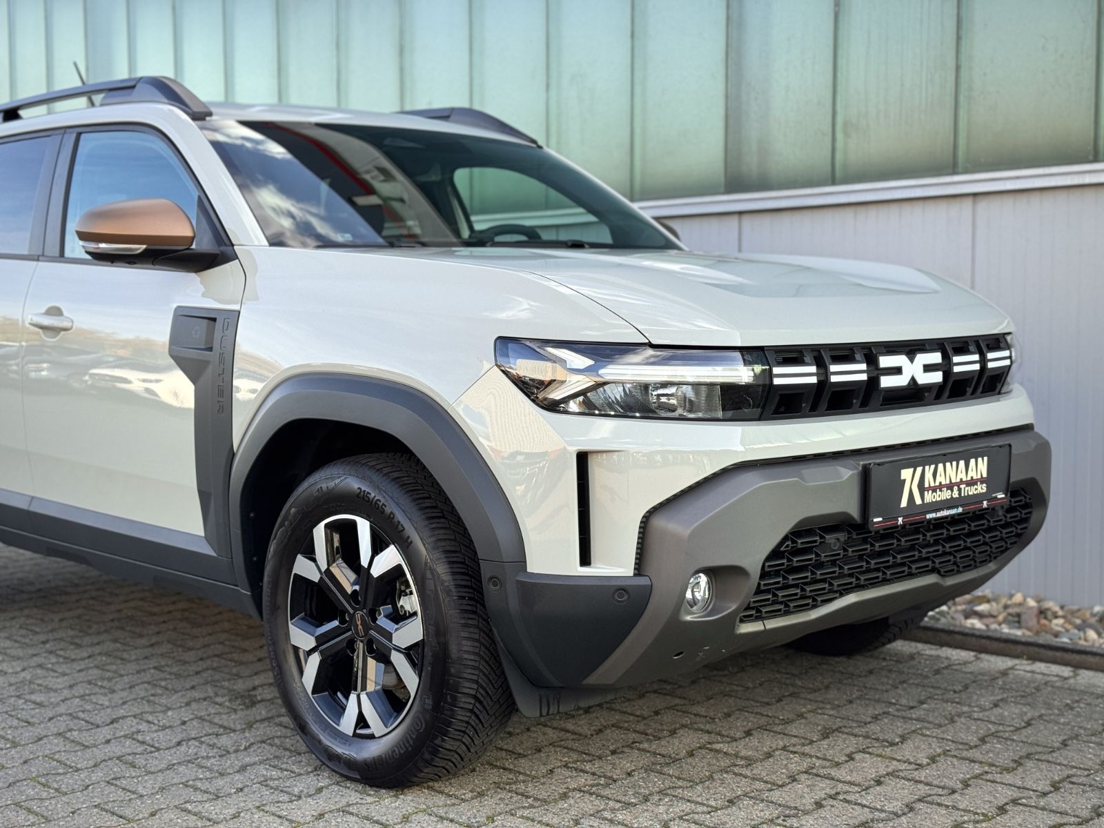 Fahrzeugabbildung Dacia Duster III TCe 130 Extreme 4x4 *CAM|CARPLAY*
