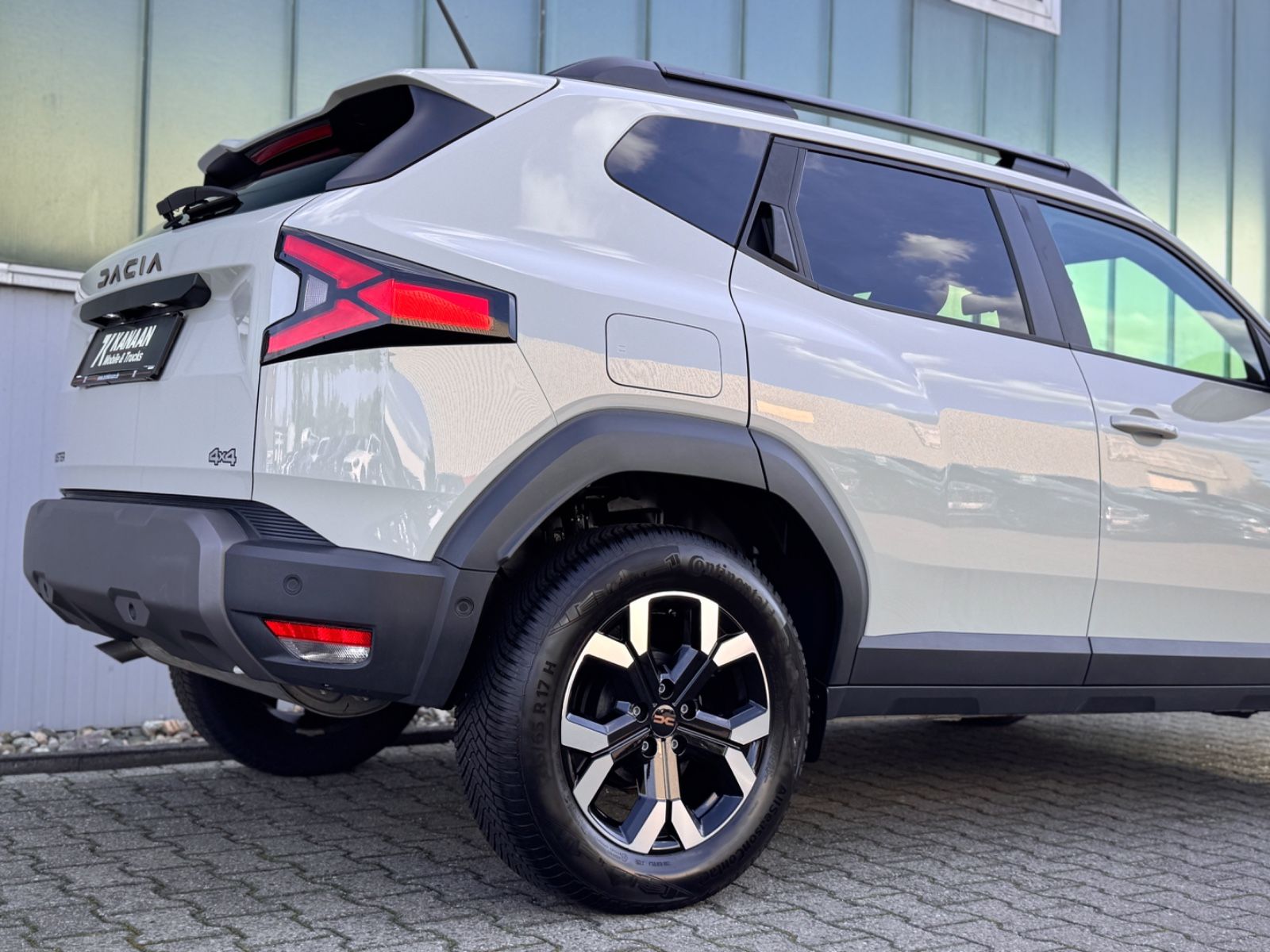 Fahrzeugabbildung Dacia Duster III TCe 130 Extreme 4x4 *CAM|CARPLAY*