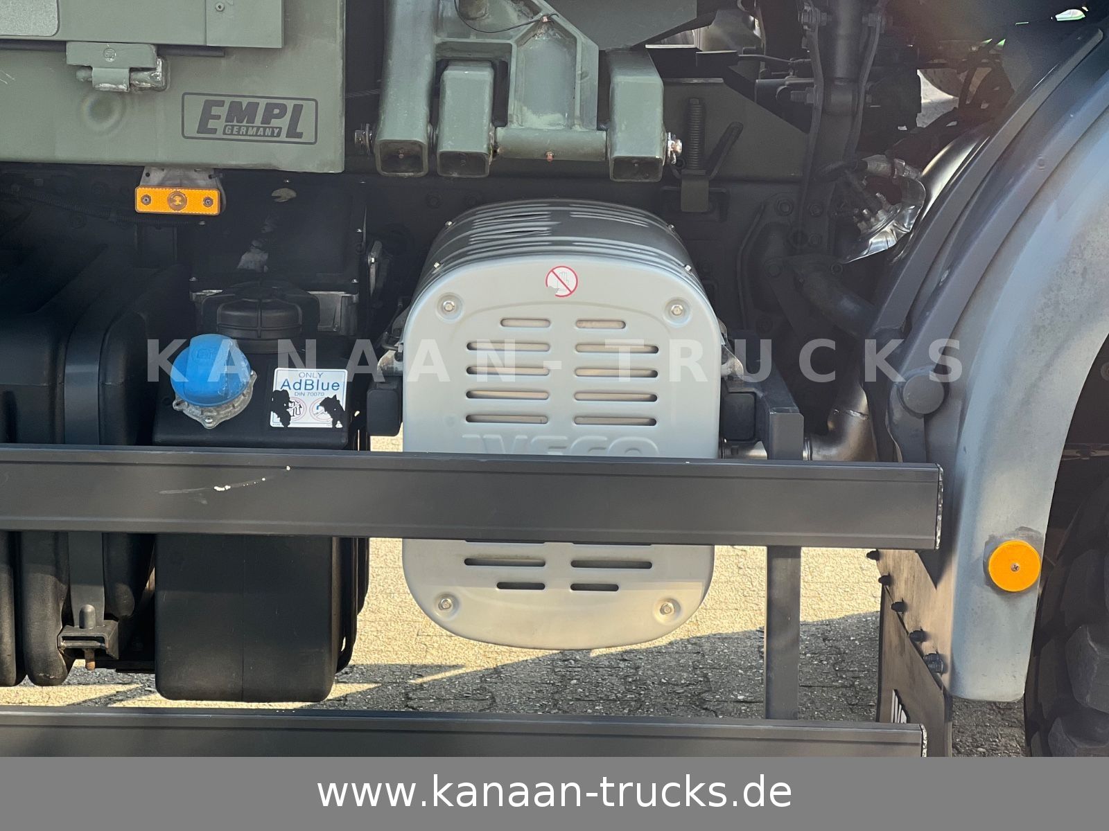 Fahrzeugabbildung Iveco ML100E22WM-BW  4x4 Miltär Camper Exped  8.670Km