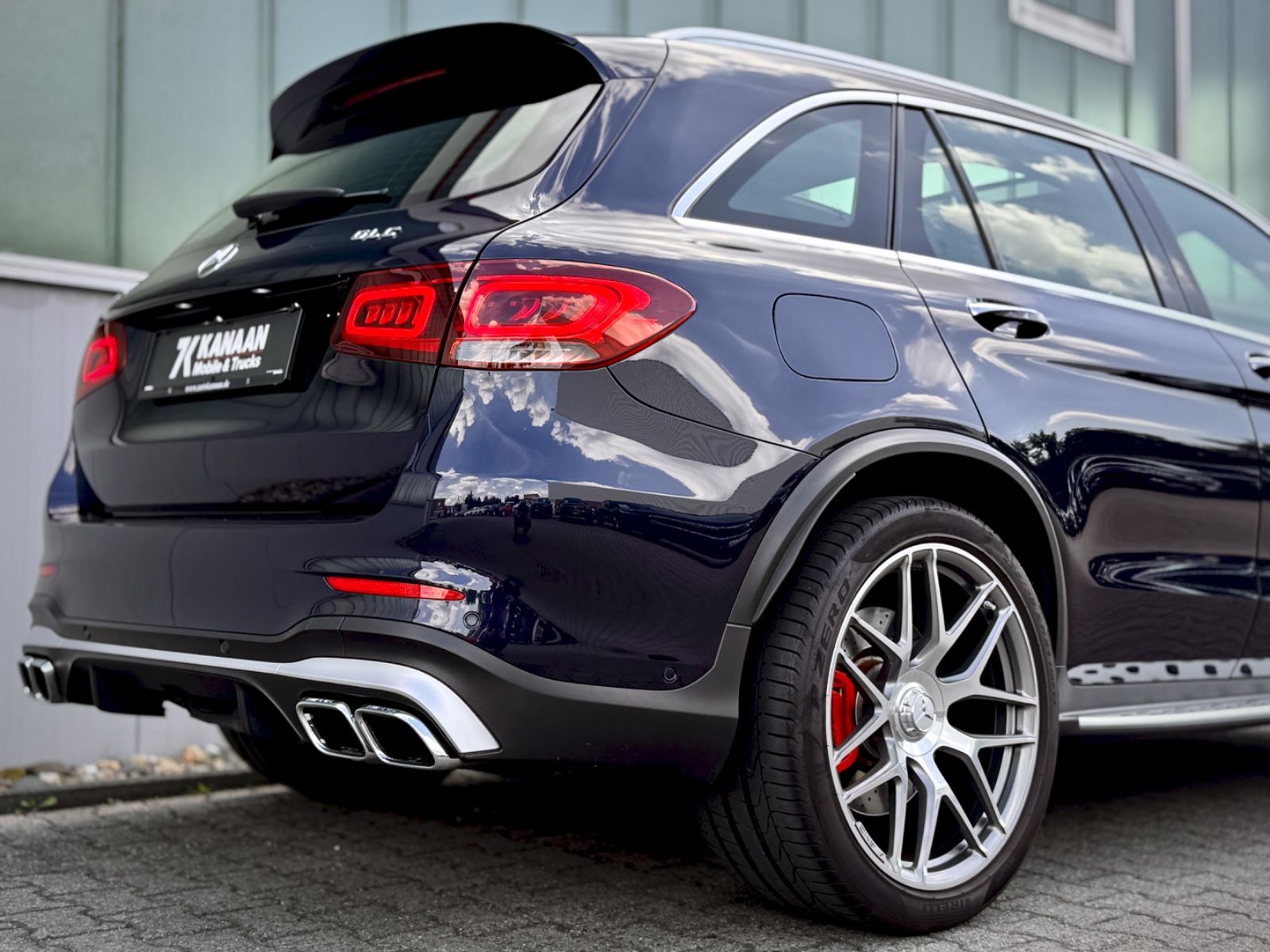 Fahrzeugabbildung Mercedes-Benz GLC 63 S AMG 4MATIC *9G|HEAD-UP|PANORAMA*