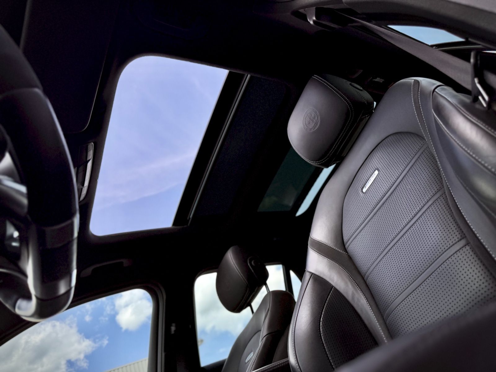 Fahrzeugabbildung Mercedes-Benz GLC 63 S AMG 4MATIC *9G|HEAD-UP|PANORAMA*