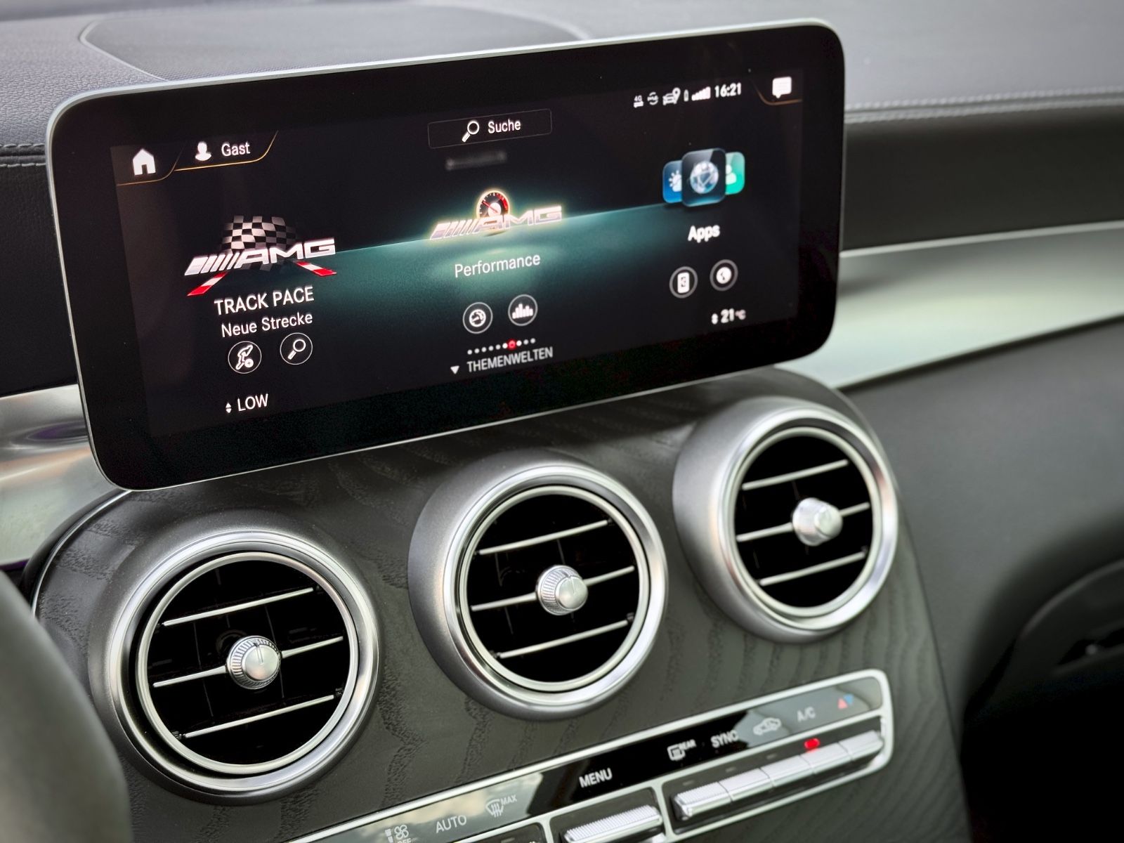 Fahrzeugabbildung Mercedes-Benz GLC 63 S AMG 4MATIC *9G|HEAD-UP|PANORAMA*