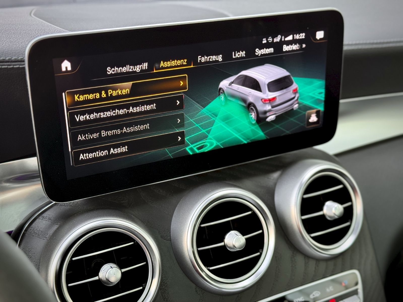 Fahrzeugabbildung Mercedes-Benz GLC 63 S AMG 4MATIC *9G|HEAD-UP|PANORAMA*