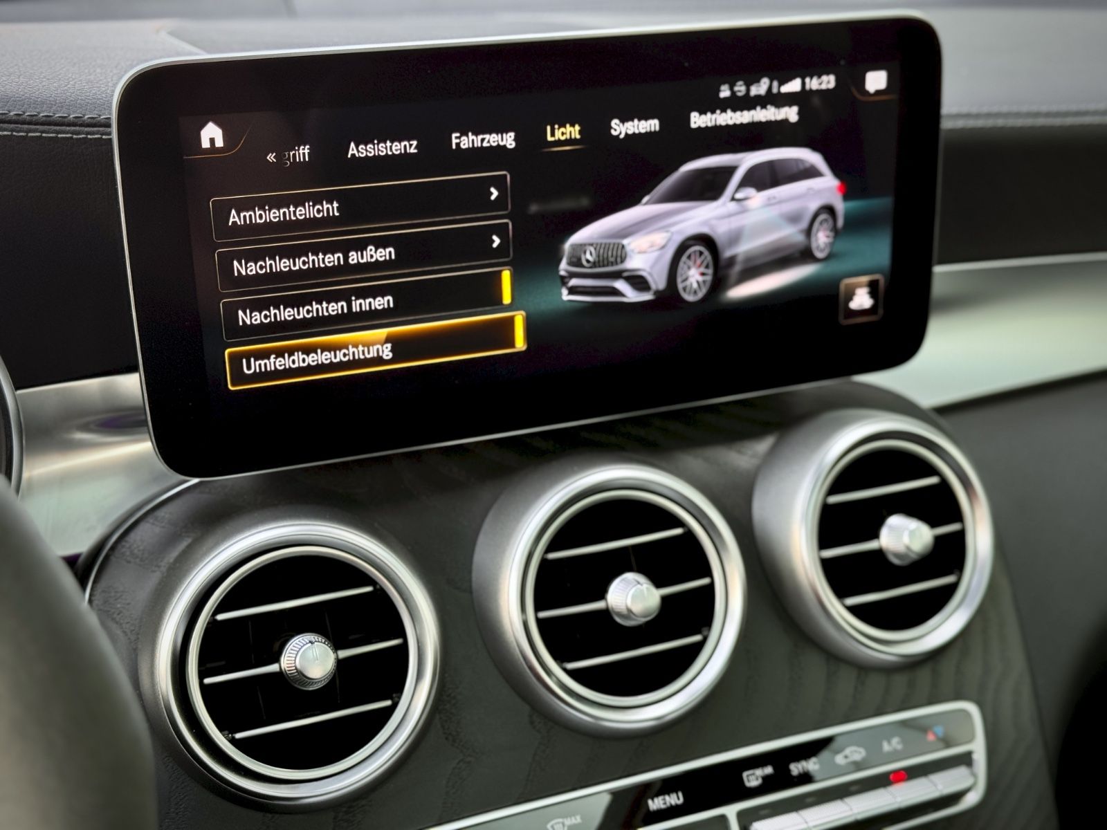 Fahrzeugabbildung Mercedes-Benz GLC 63 S AMG 4MATIC *9G|HEAD-UP|PANORAMA*