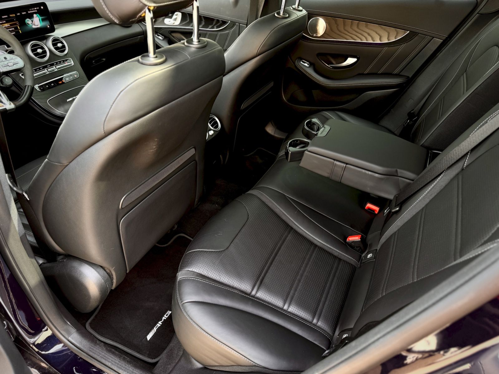 Fahrzeugabbildung Mercedes-Benz GLC 63 S AMG 4MATIC *9G|HEAD-UP|PANORAMA*