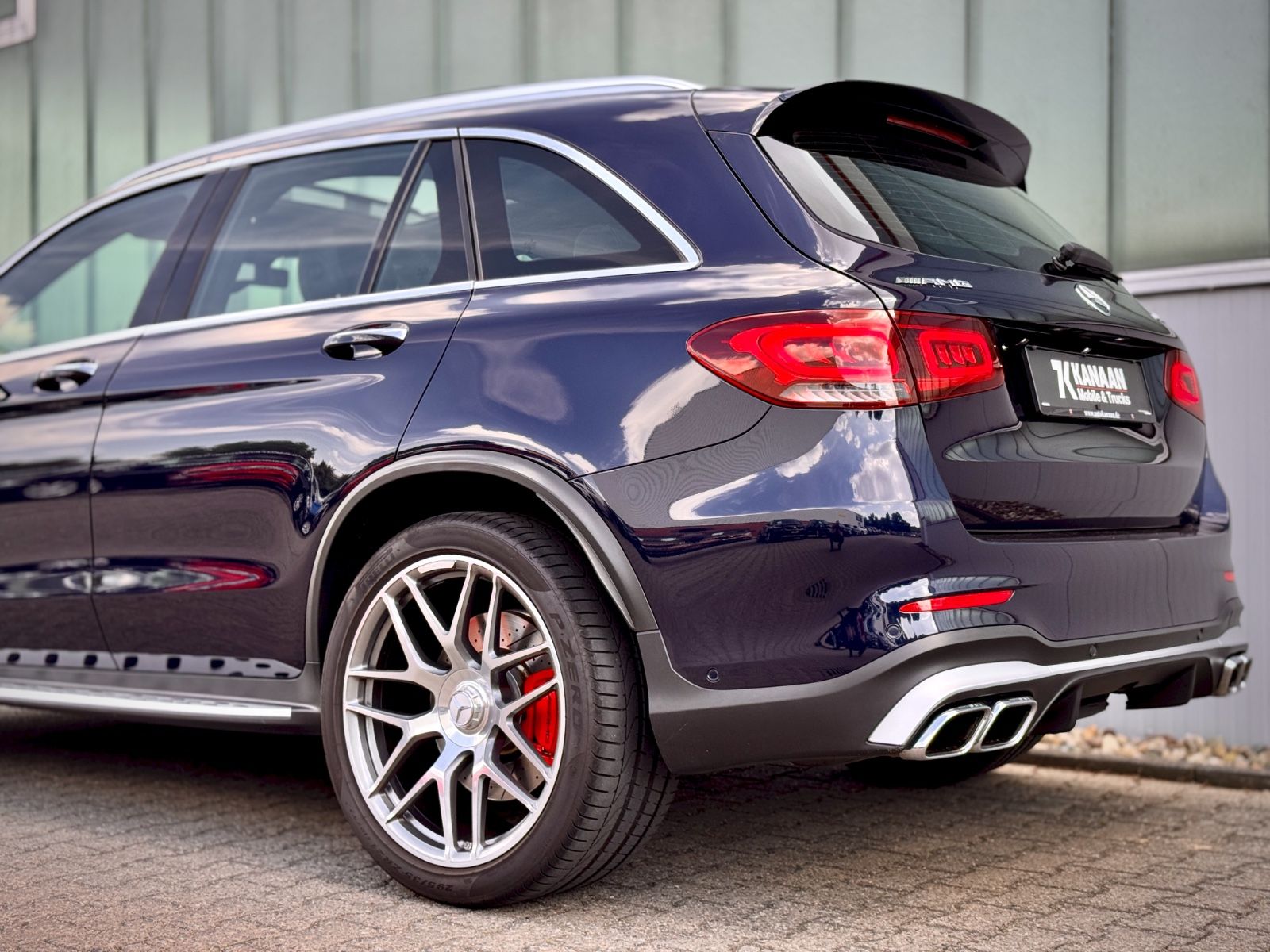 Fahrzeugabbildung Mercedes-Benz GLC 63 S AMG 4MATIC *9G|HEAD-UP|PANORAMA*