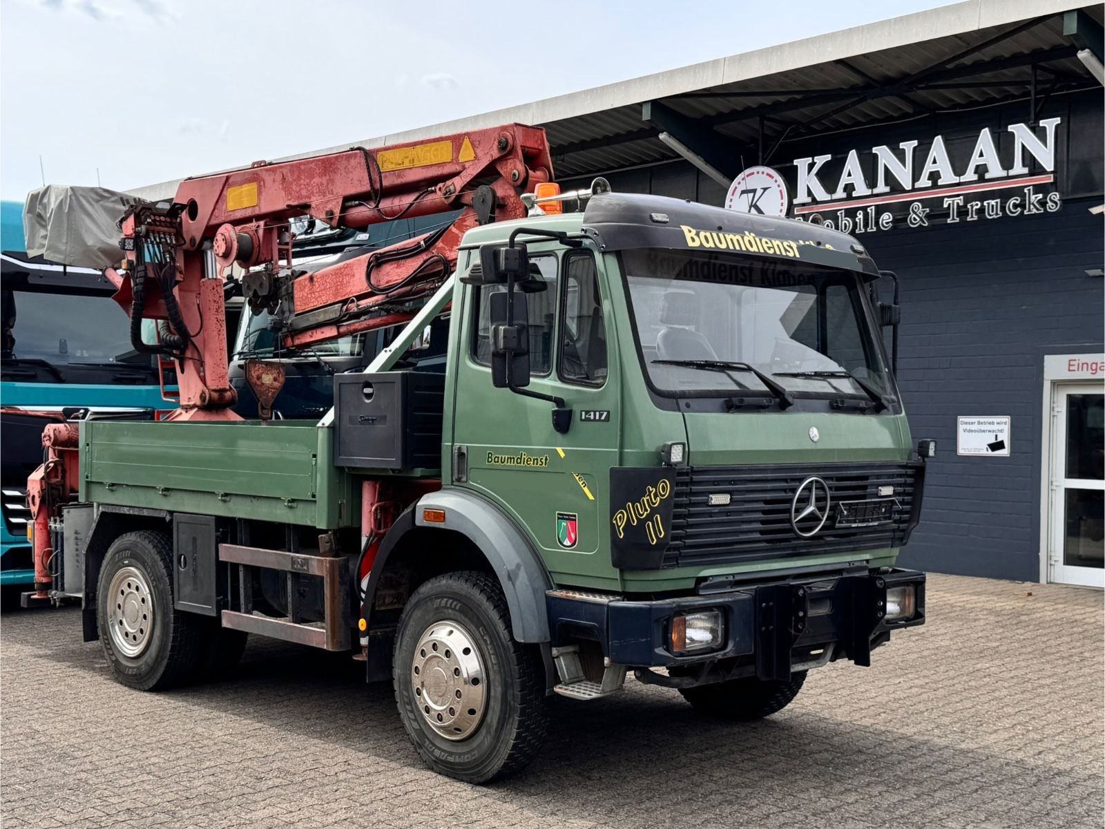 Fahrzeugabbildung Mercedes-Benz 1417 AK Allrad Palfinger Montagekran 17,7m 64TKM