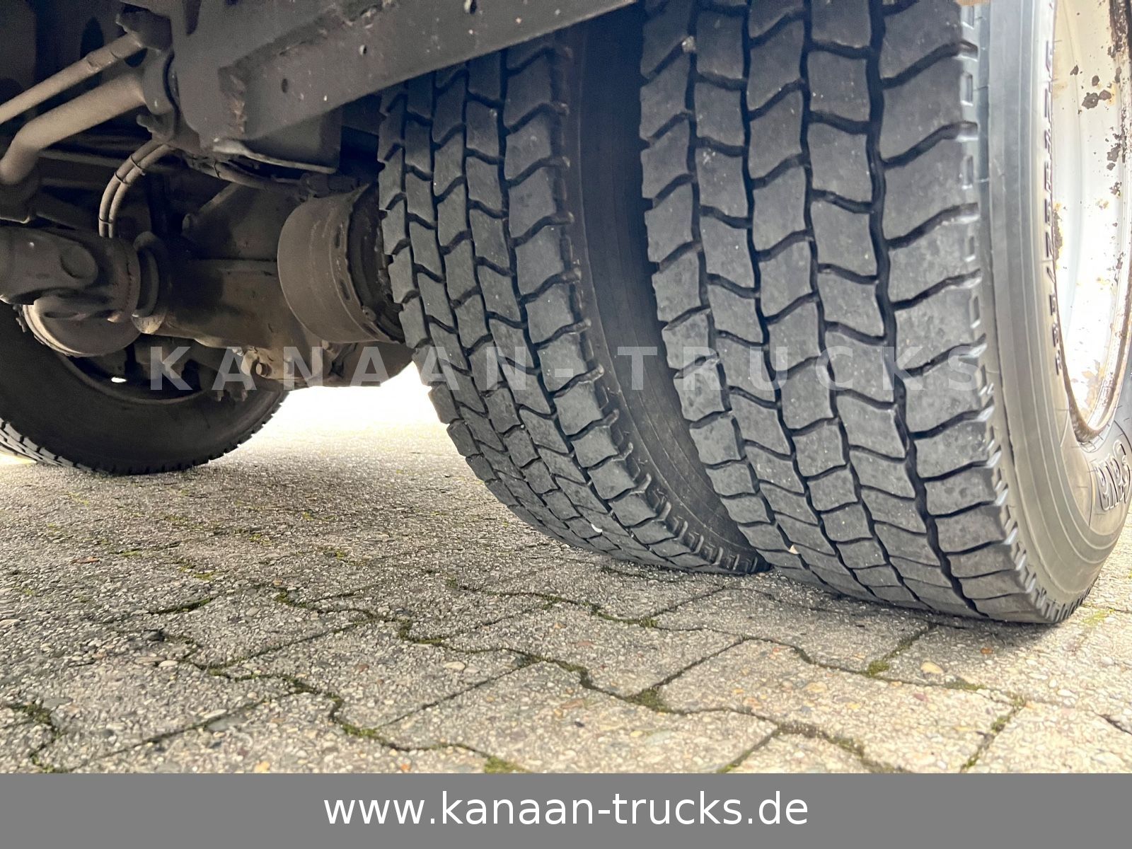 Fahrzeugabbildung Mercedes-Benz 816 Atego Tiefkühlkoffer Carrier LBW