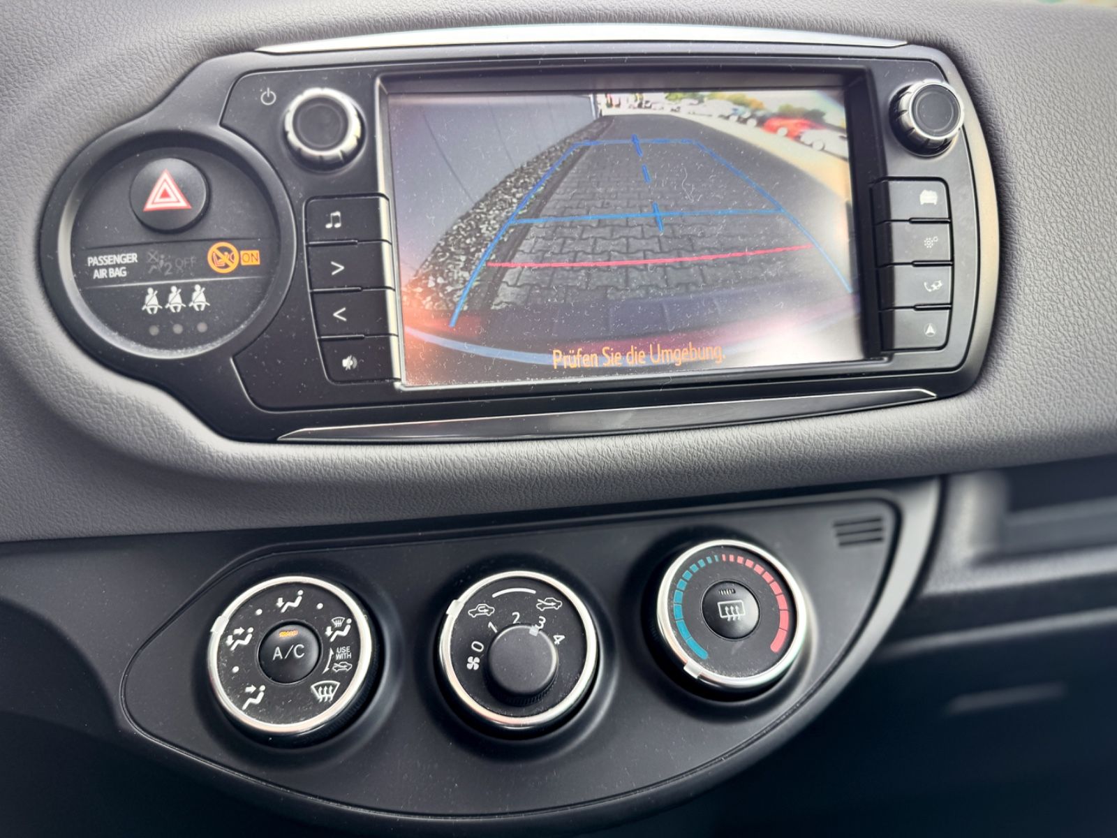 Fahrzeugabbildung Toyota Yaris 1.3 Comfort *CAM|KLIMA|TEL*
