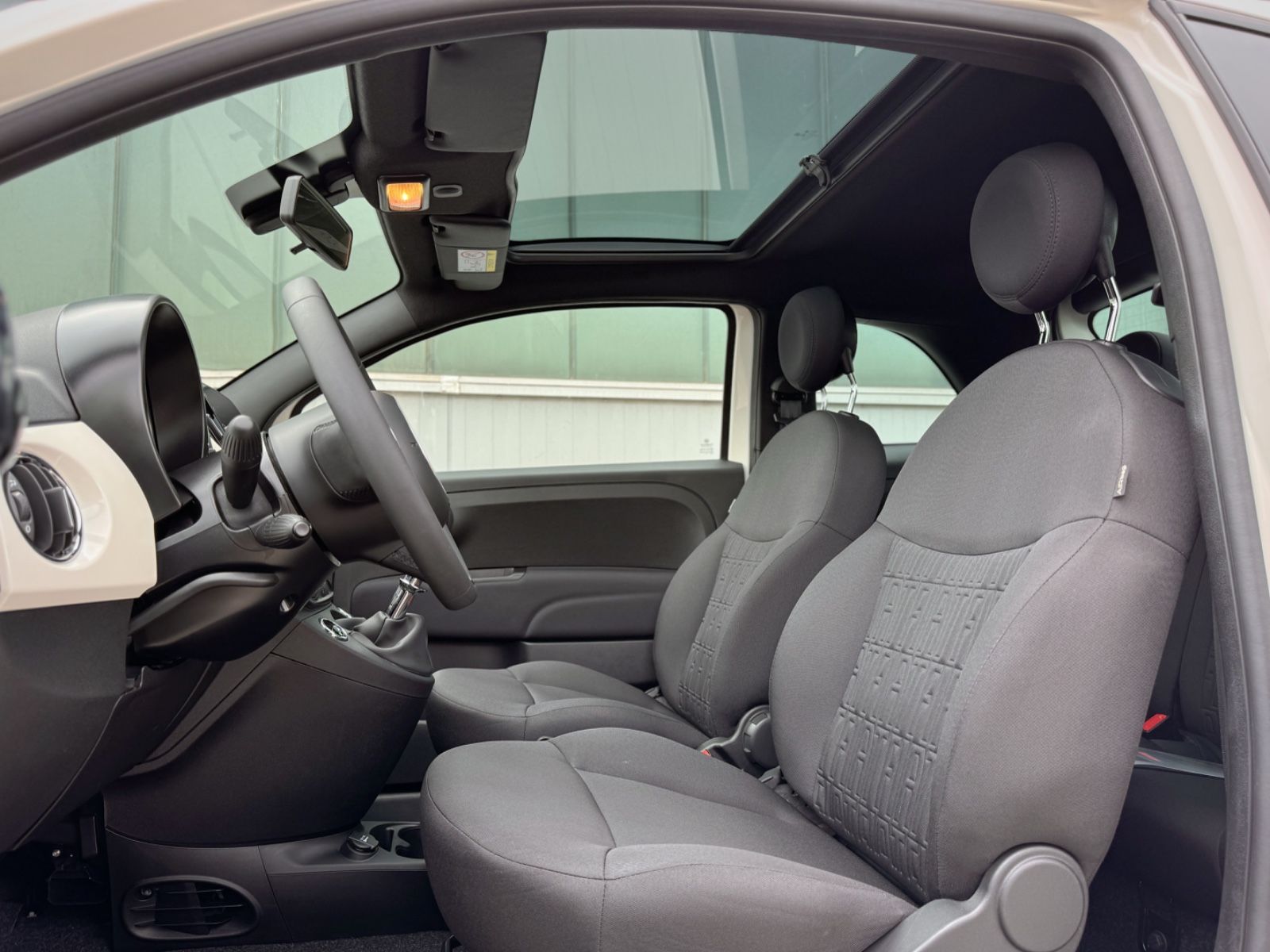 Fahrzeugabbildung Fiat 500 1.0 GSE Dolcevita *NAVI|CARPLAY|PANORAMA*