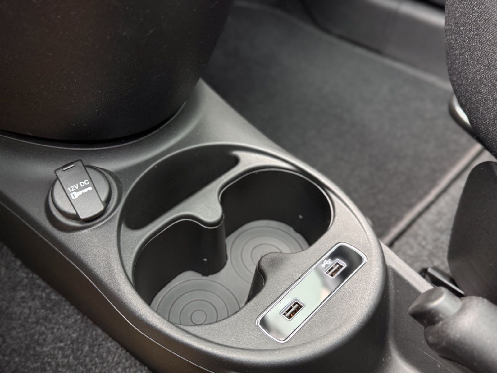 Fahrzeugabbildung Fiat 500 1.0 GSE Dolcevita *NAVI|CARPLAY|PANORAMA*