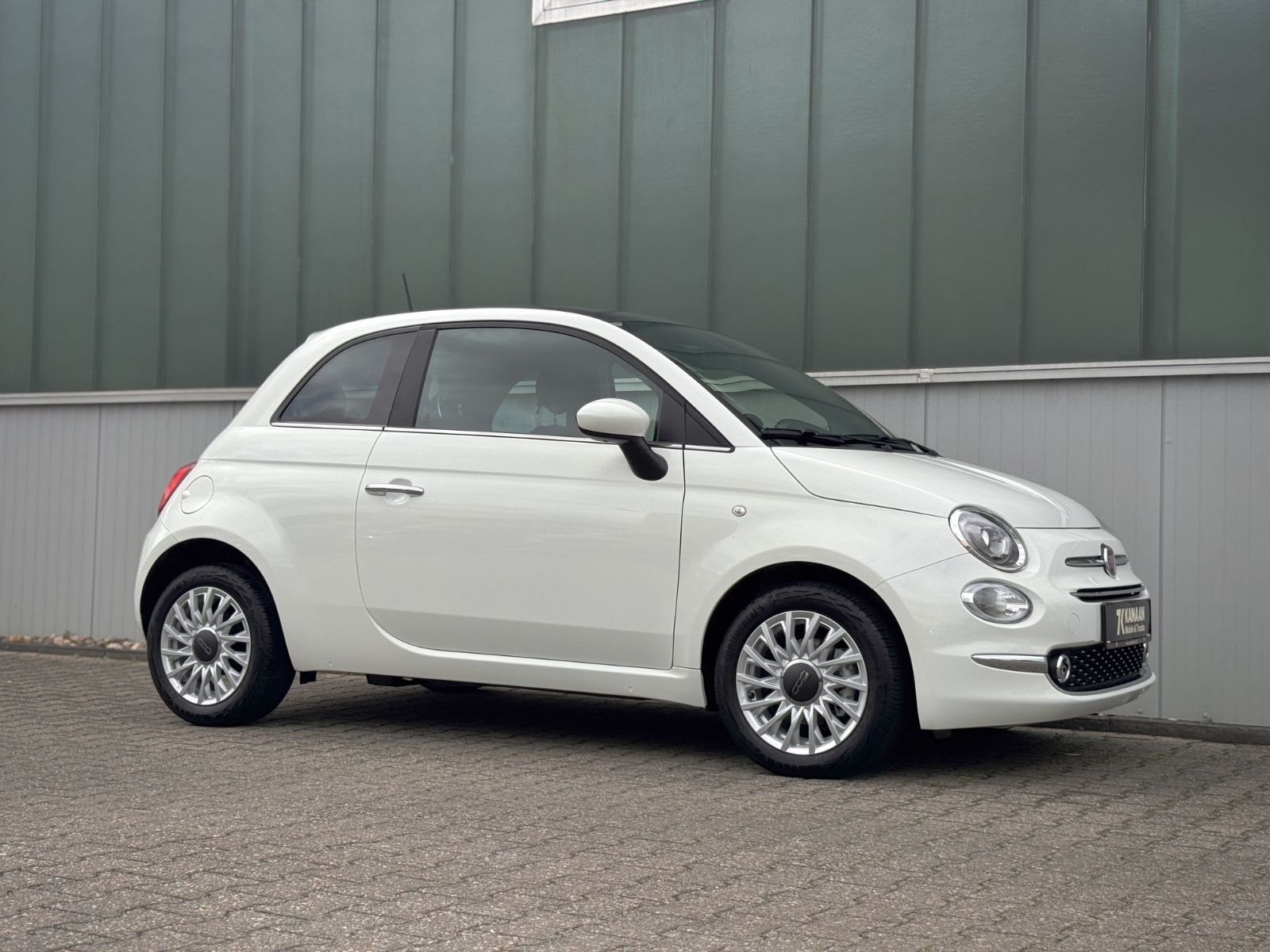 Fahrzeugabbildung Fiat 500 1.0 GSE Dolcevita *NAVI|CARPLAY|PANORAMA*