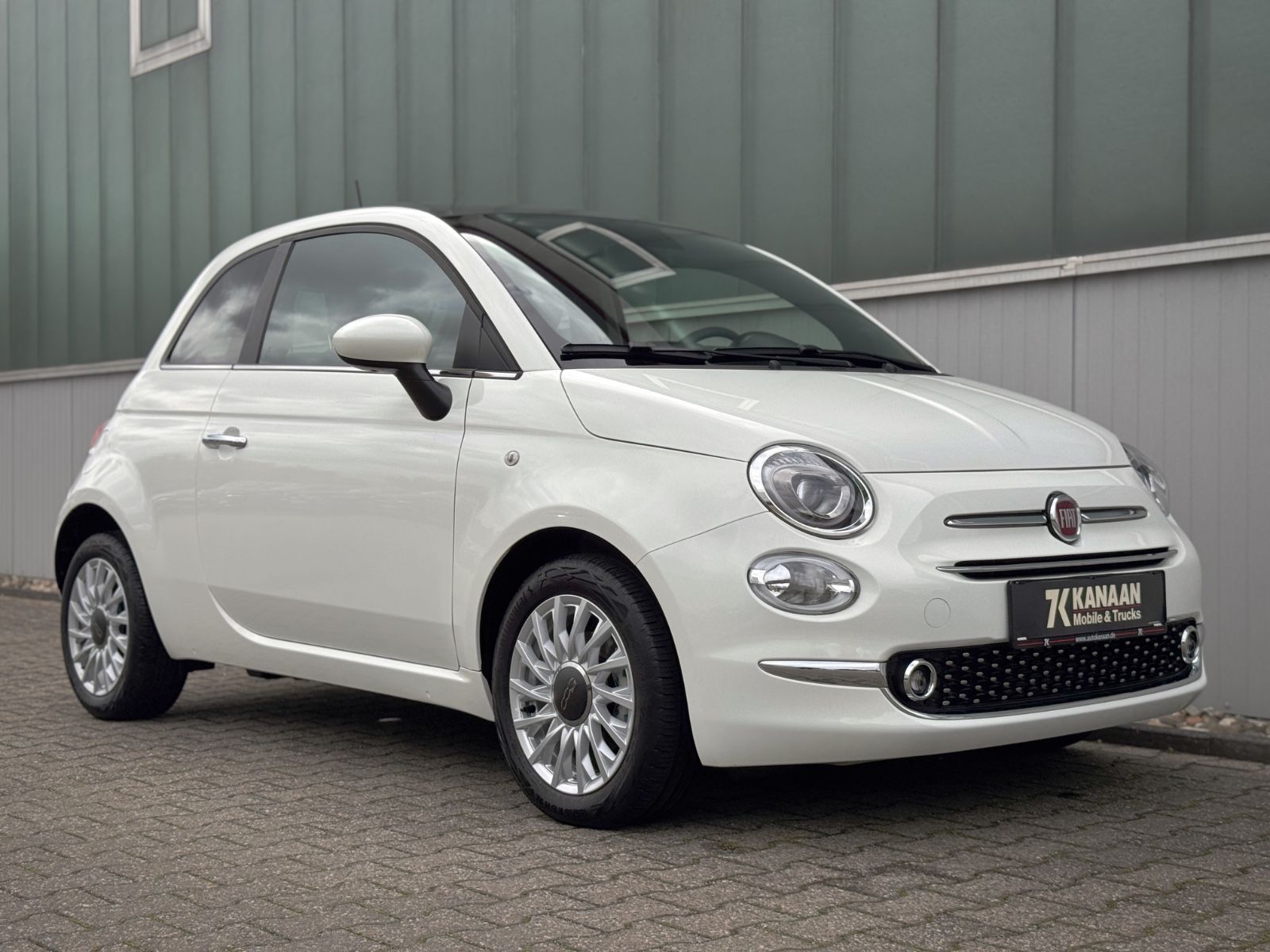 Fahrzeugabbildung Fiat 500 1.0 GSE Dolcevita *NAVI|CARPLAY|PANORAMA*