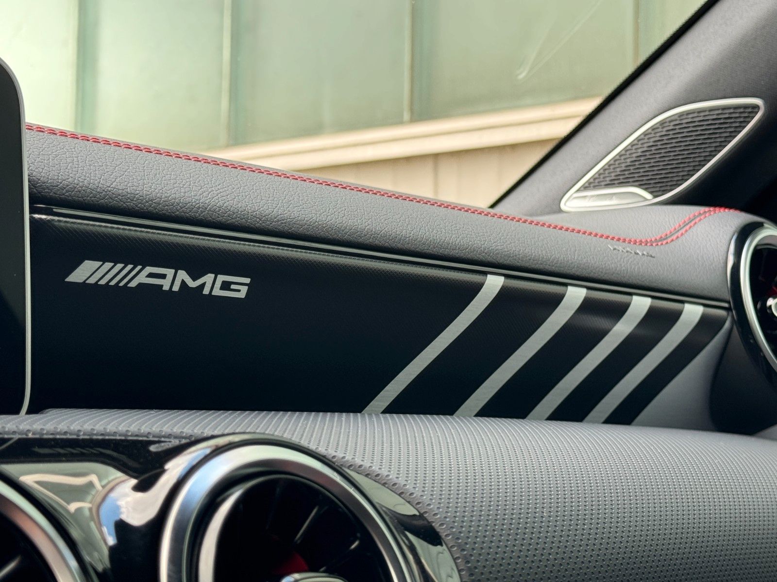 Fahrzeugabbildung Mercedes-Benz CLA 35 AMG Shooting Brake 4M Performance*1.HAND*