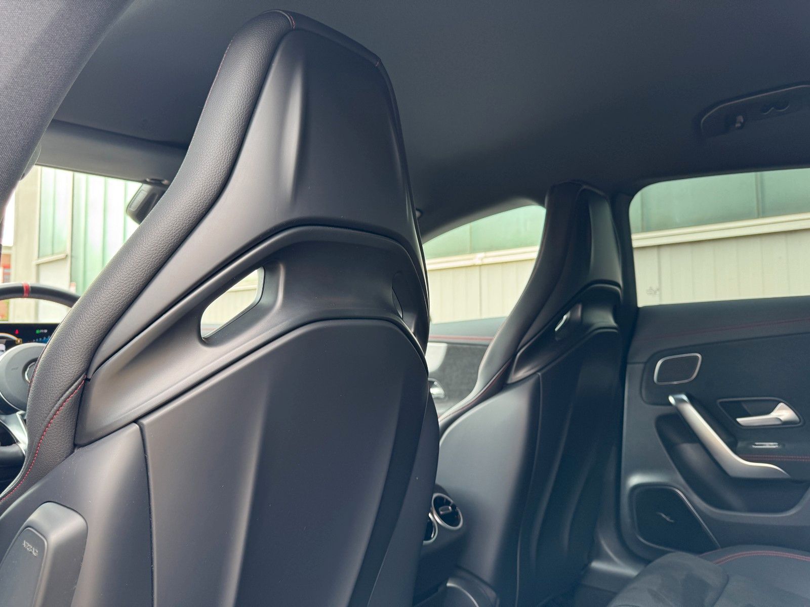 Fahrzeugabbildung Mercedes-Benz CLA 35 AMG Shooting Brake 4M Performance*1.HAND*