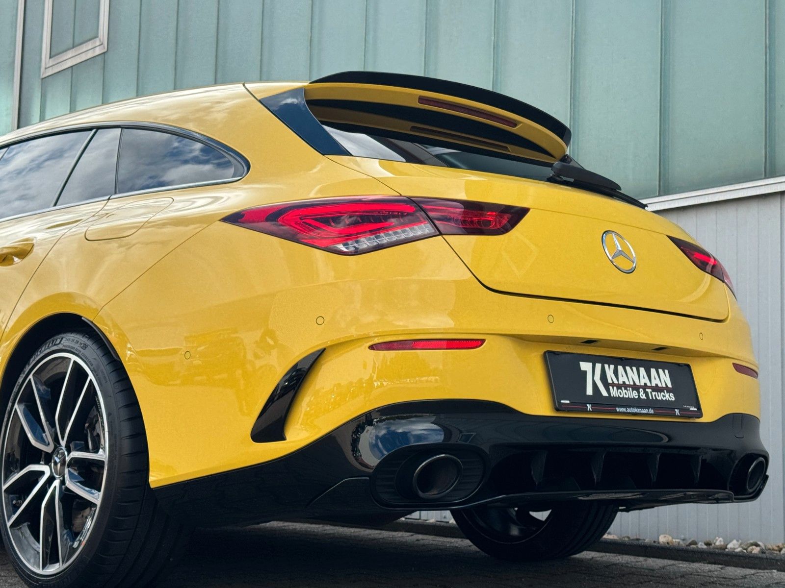 Fahrzeugabbildung Mercedes-Benz CLA 35 AMG Shooting Brake 4M Performance*1.HAND*