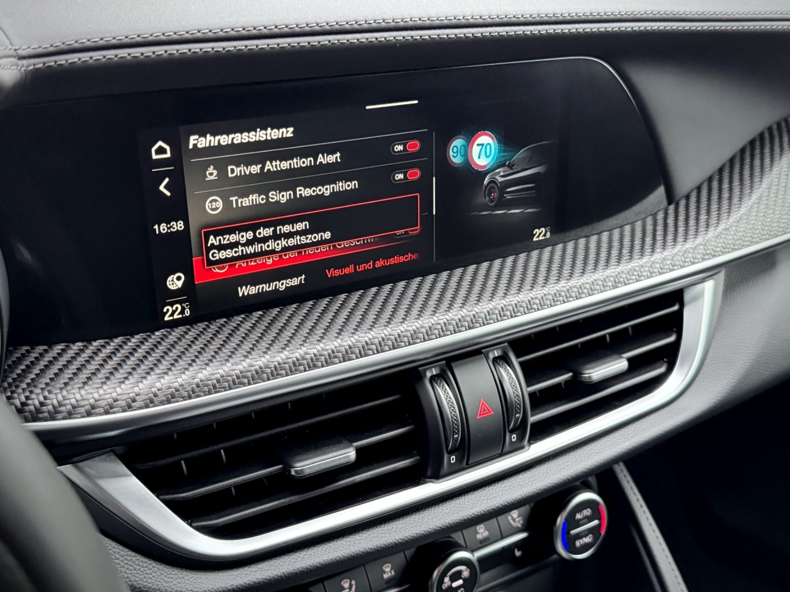 Fahrzeugabbildung Alfa Romeo Stelvio 2.9V6 Q4 Bi-Turbo Quadrifoglio*ACC|HIFI*