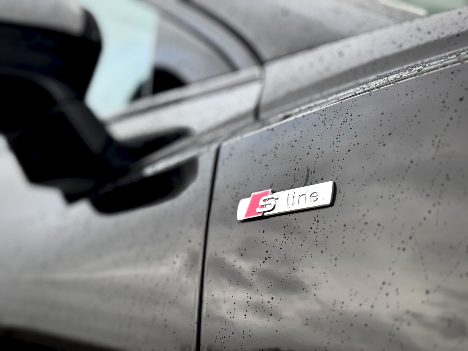 Fahrzeugabbildung Audi Q3 Sportback 35 TDI Quattro S-Line*PANO|AHK|NAV*