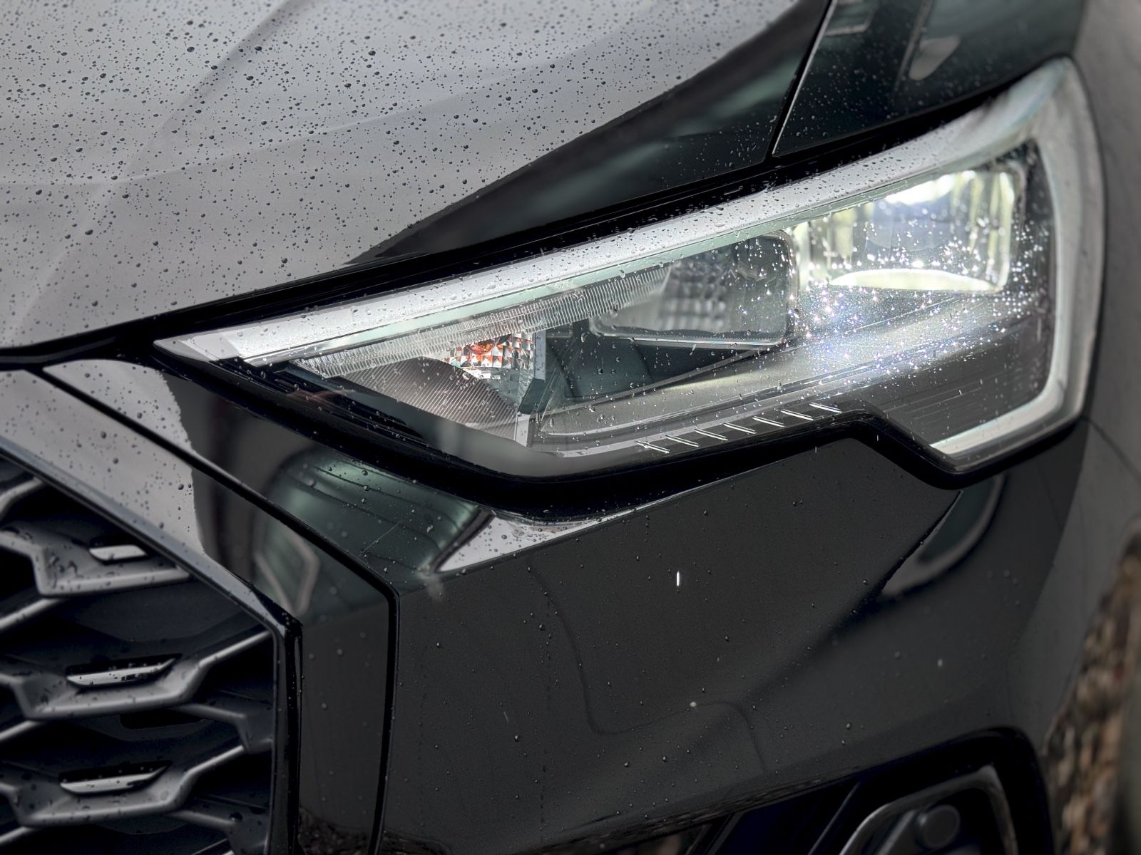 Fahrzeugabbildung Audi Q3 Sportback 35 TDI Quattro S-Line*PANO|AHK|NAV*