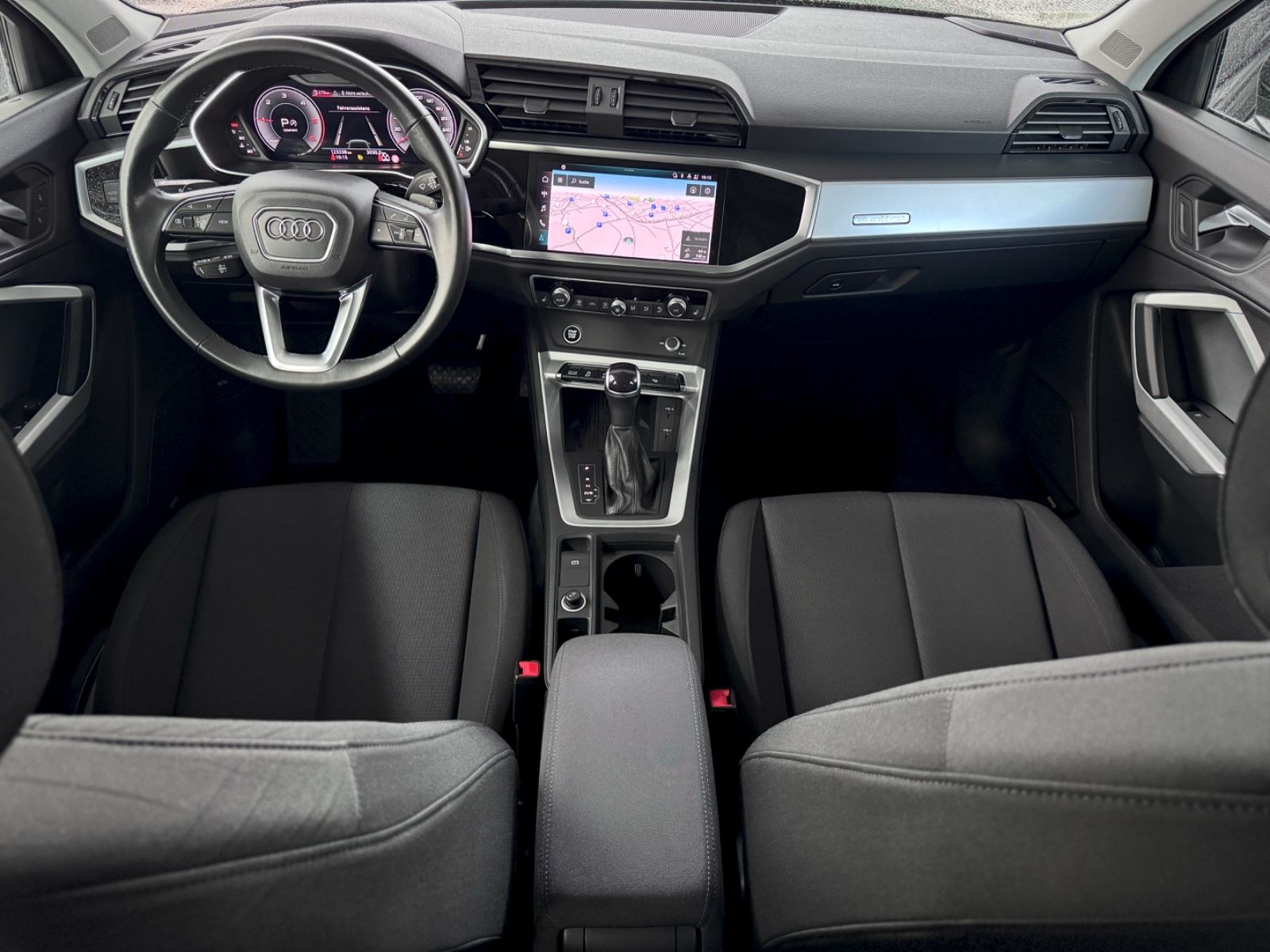 Fahrzeugabbildung Audi Q3 Sportback 35 TDI Quattro S-Line*PANO|AHK|NAV*